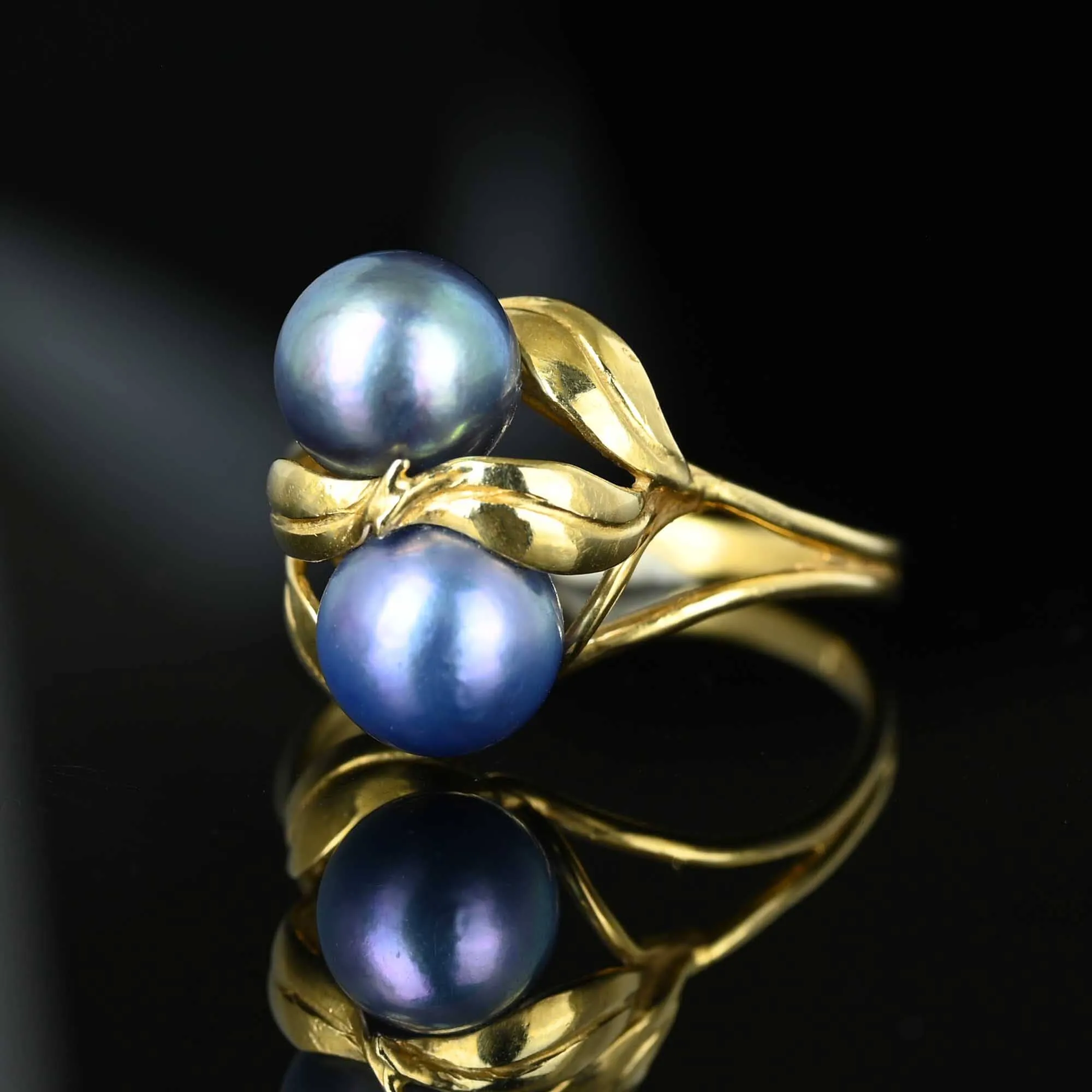 14K Gold Gray Pearl Leaf Ring