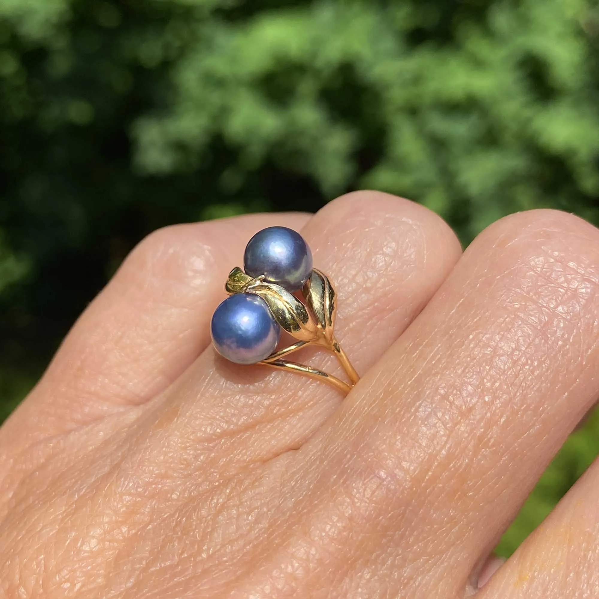 14K Gold Gray Pearl Leaf Ring