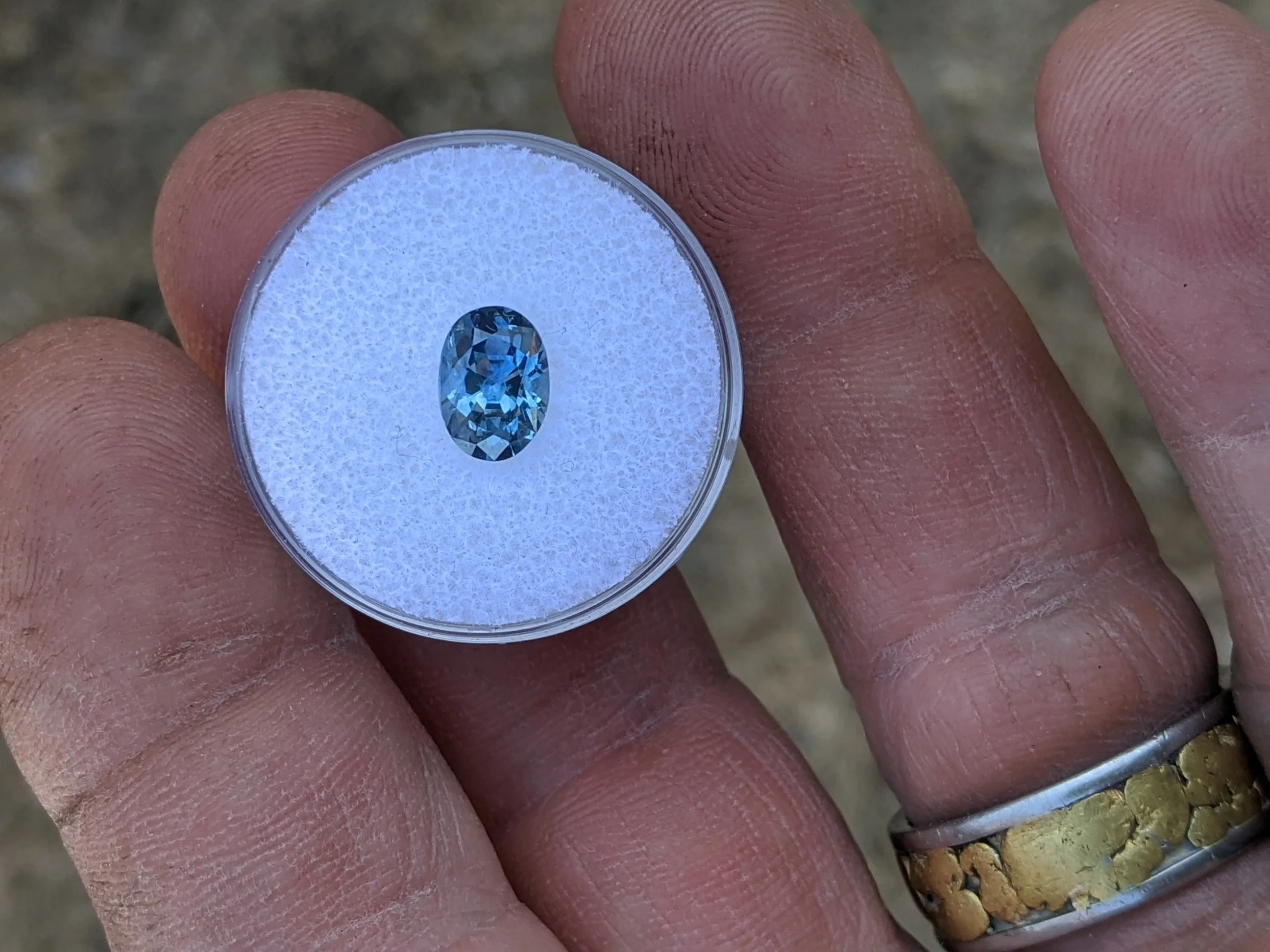 1.86ct Cornflower Blue Sapphire for Sale - High-Quality Gemstone