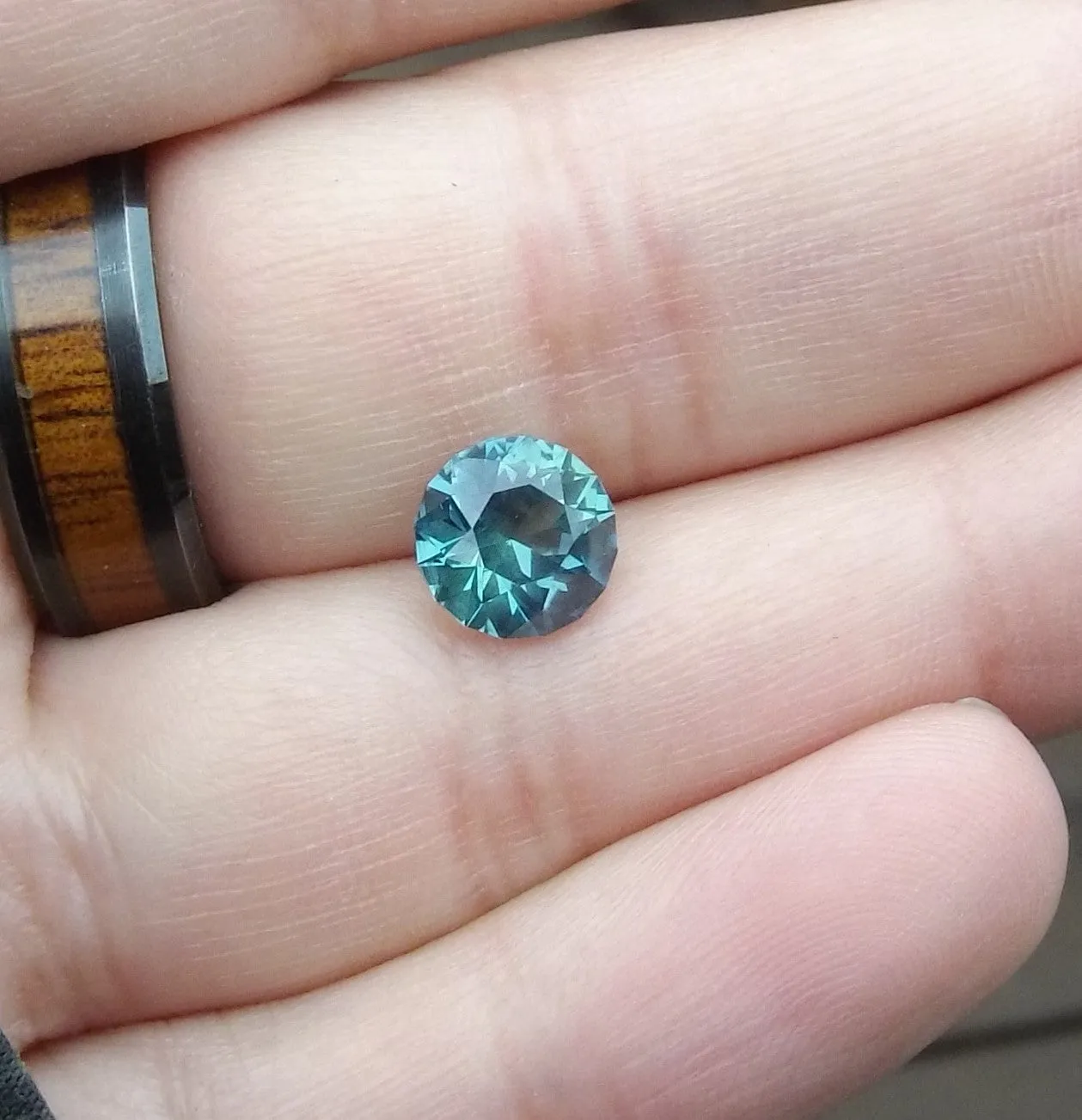 3.20ct Ideal Green Blue Montana Sapphire