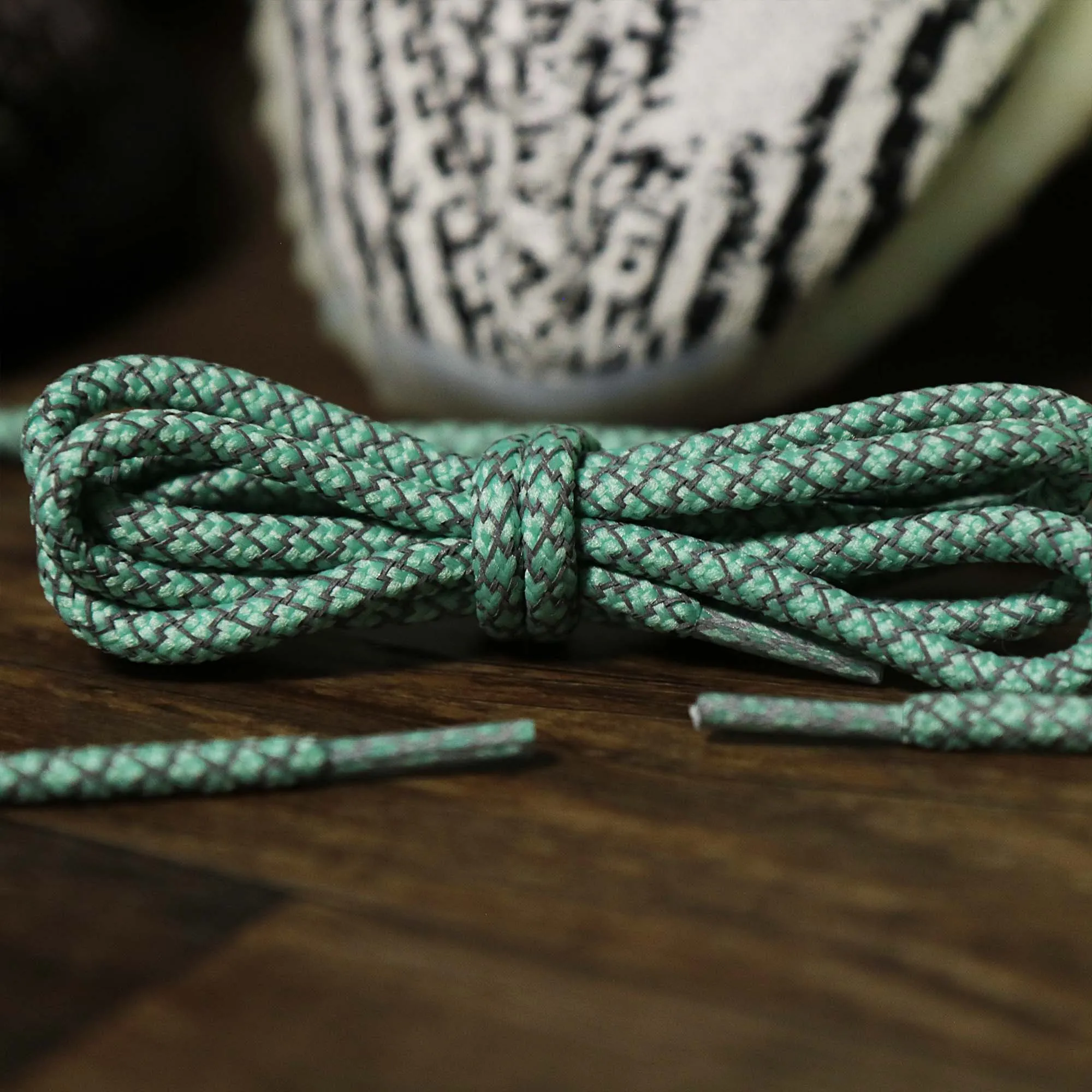 3M Reflective Turquoise Solid Shoelaces + Turquoise Aglets | 120cm Capswag