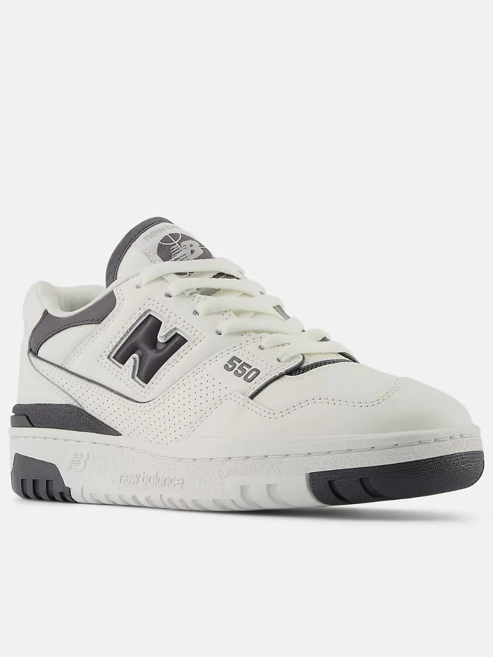 550 New Balance sneakers – shop now!