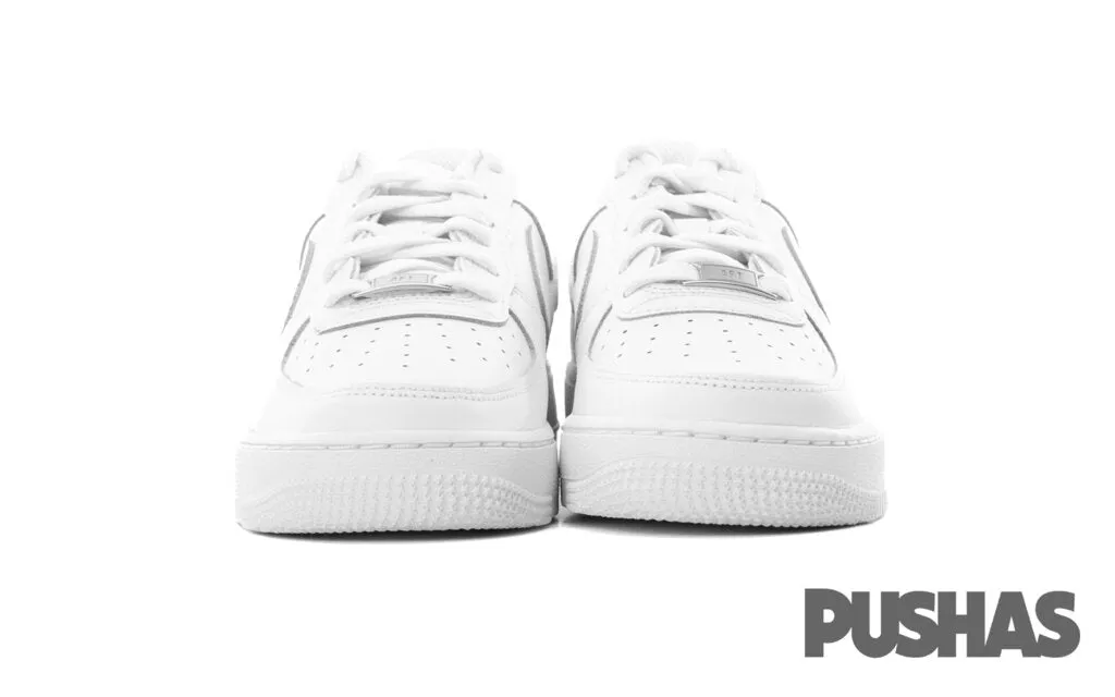 Air Force 1 LE Triple White 2022 - Buy now & rock this classic sneaker