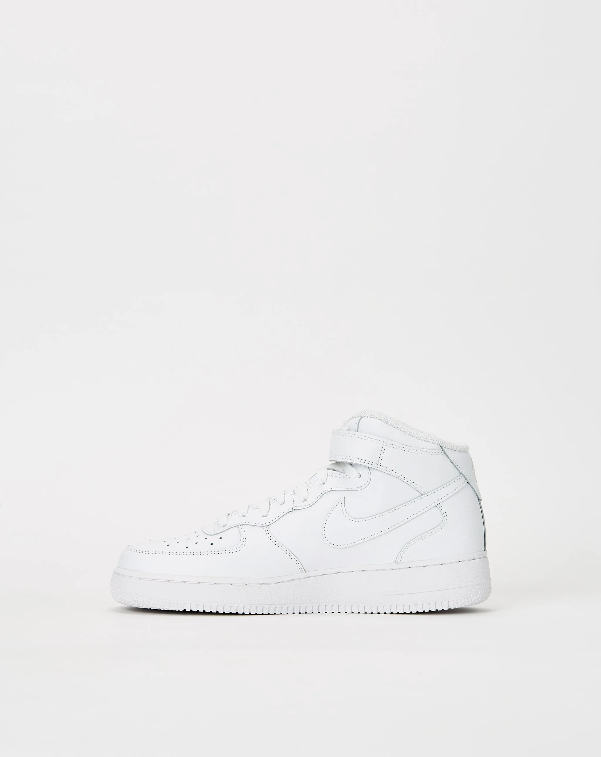 Air Force 1 Mid '07 sneakers on sale.