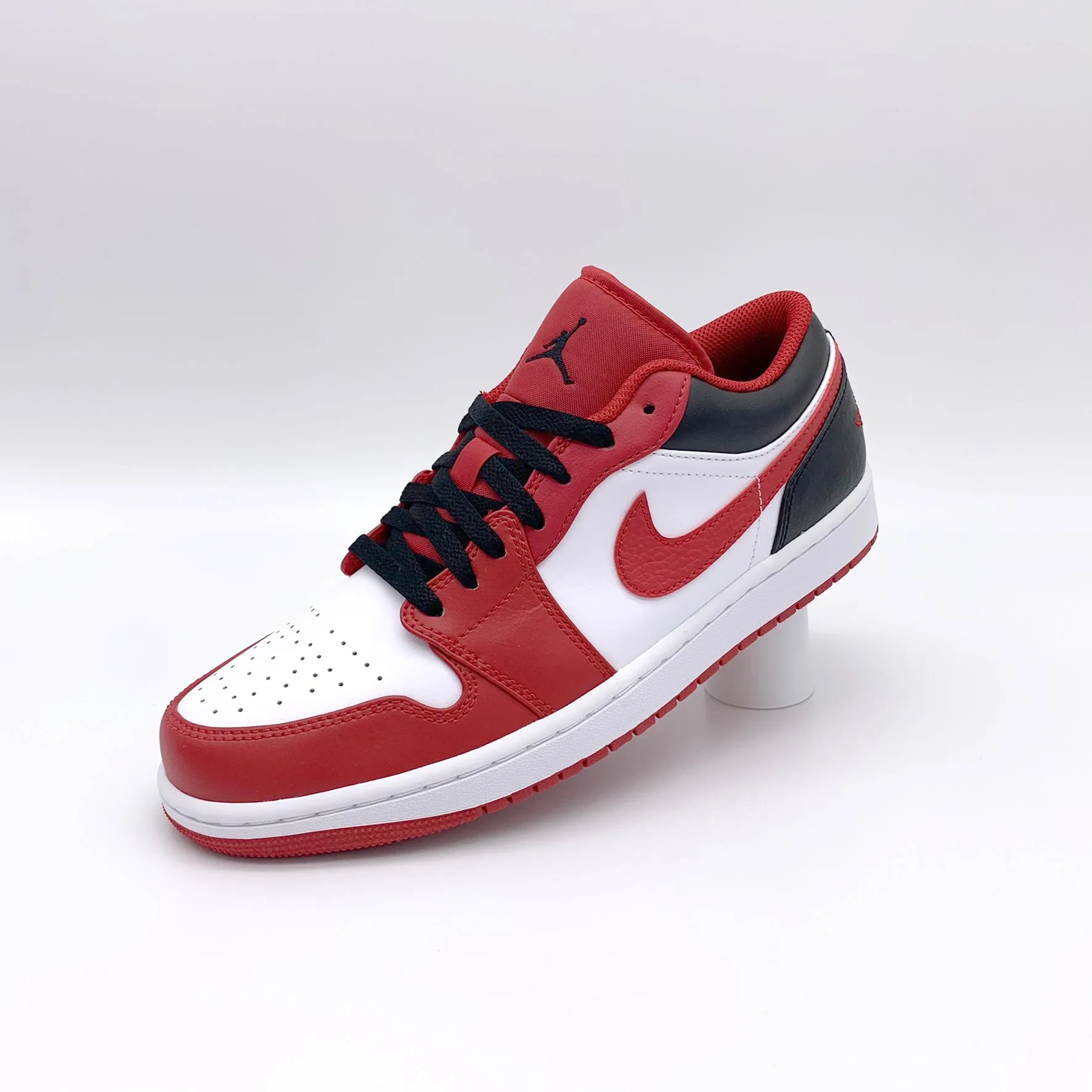 Air Jordan 1 Low Bulls