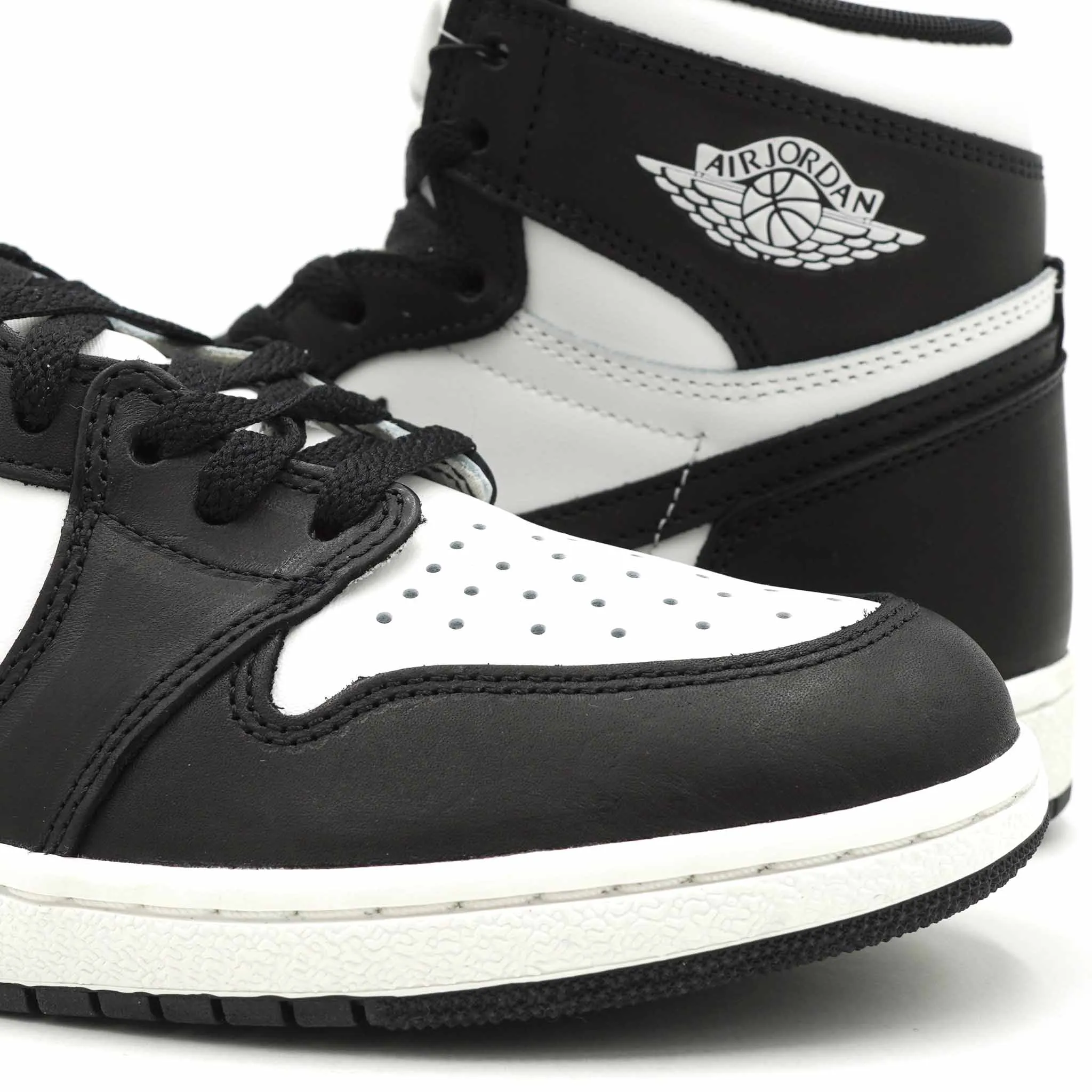 Air Jordan 1 Retro High 85 - Black/White (2023).