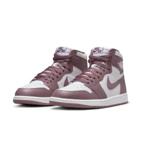 Air Jordan 1 Retro High OG sneakers with style code DZ5485-105.