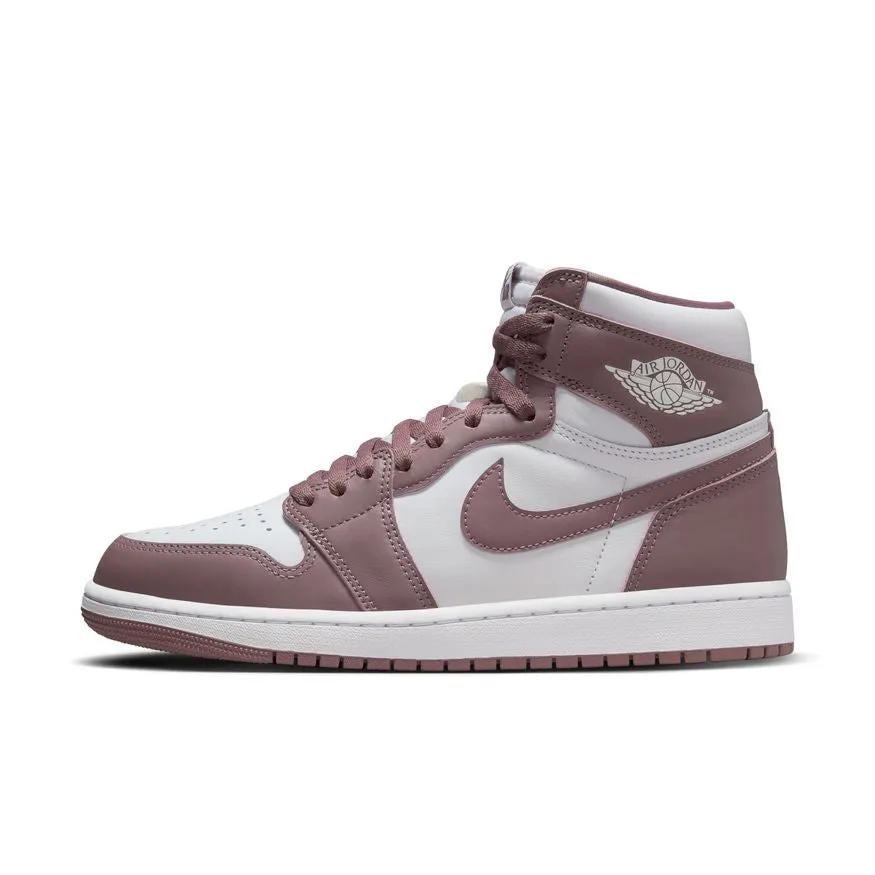 Air Jordan 1 Retro High OG sneakers with style code DZ5485-105.