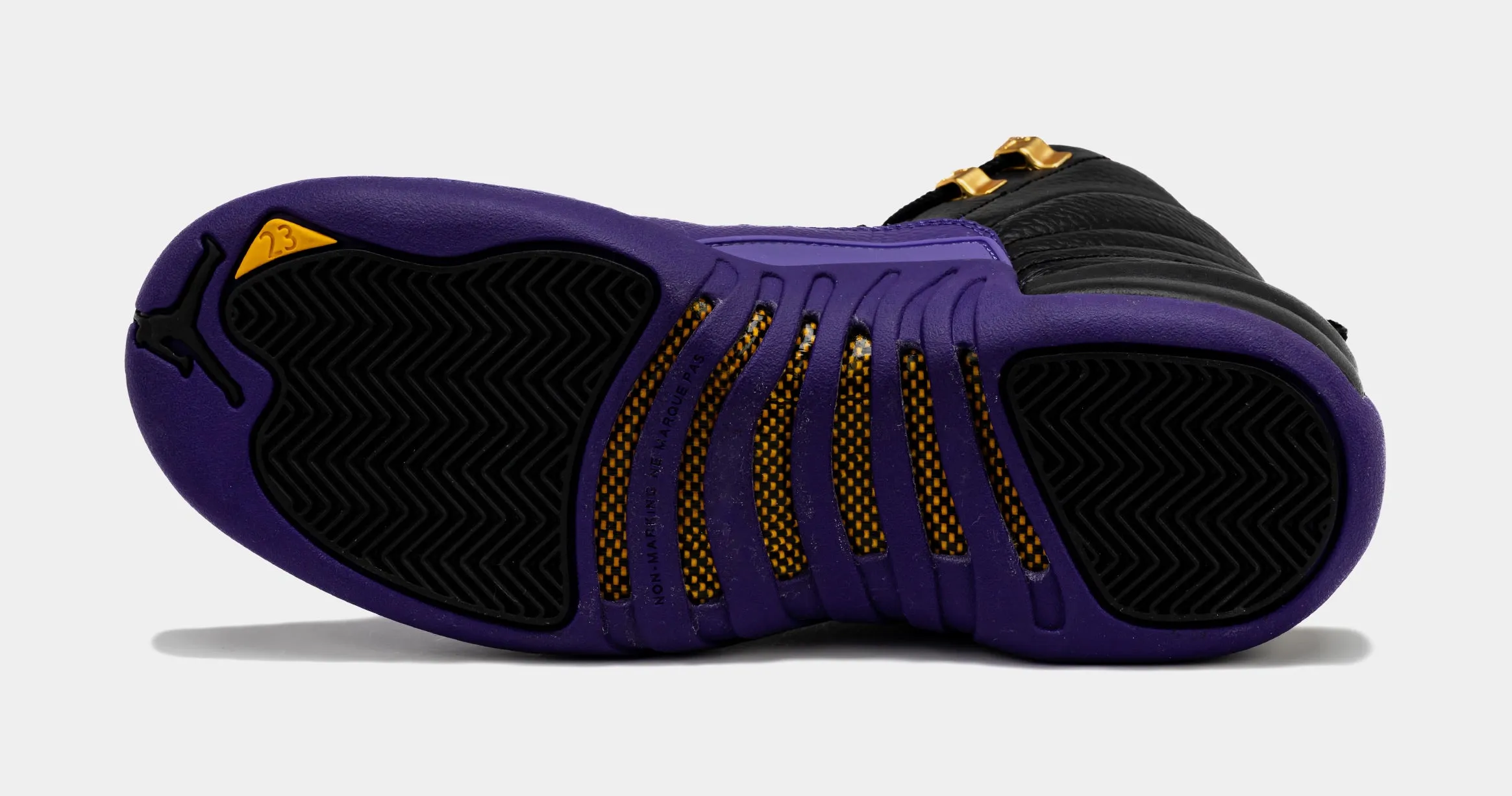 Air Jordan 12 Retro Field Purple Shoes (Black/Purple)