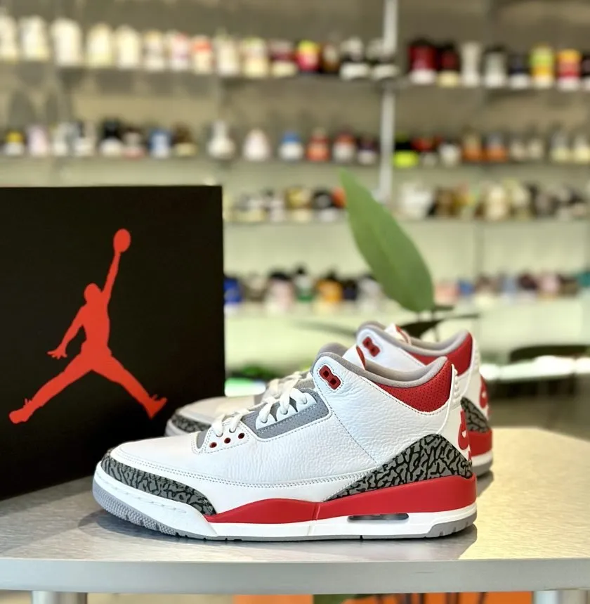 Air Jordan 3 Fire Red 2022 sneakers.