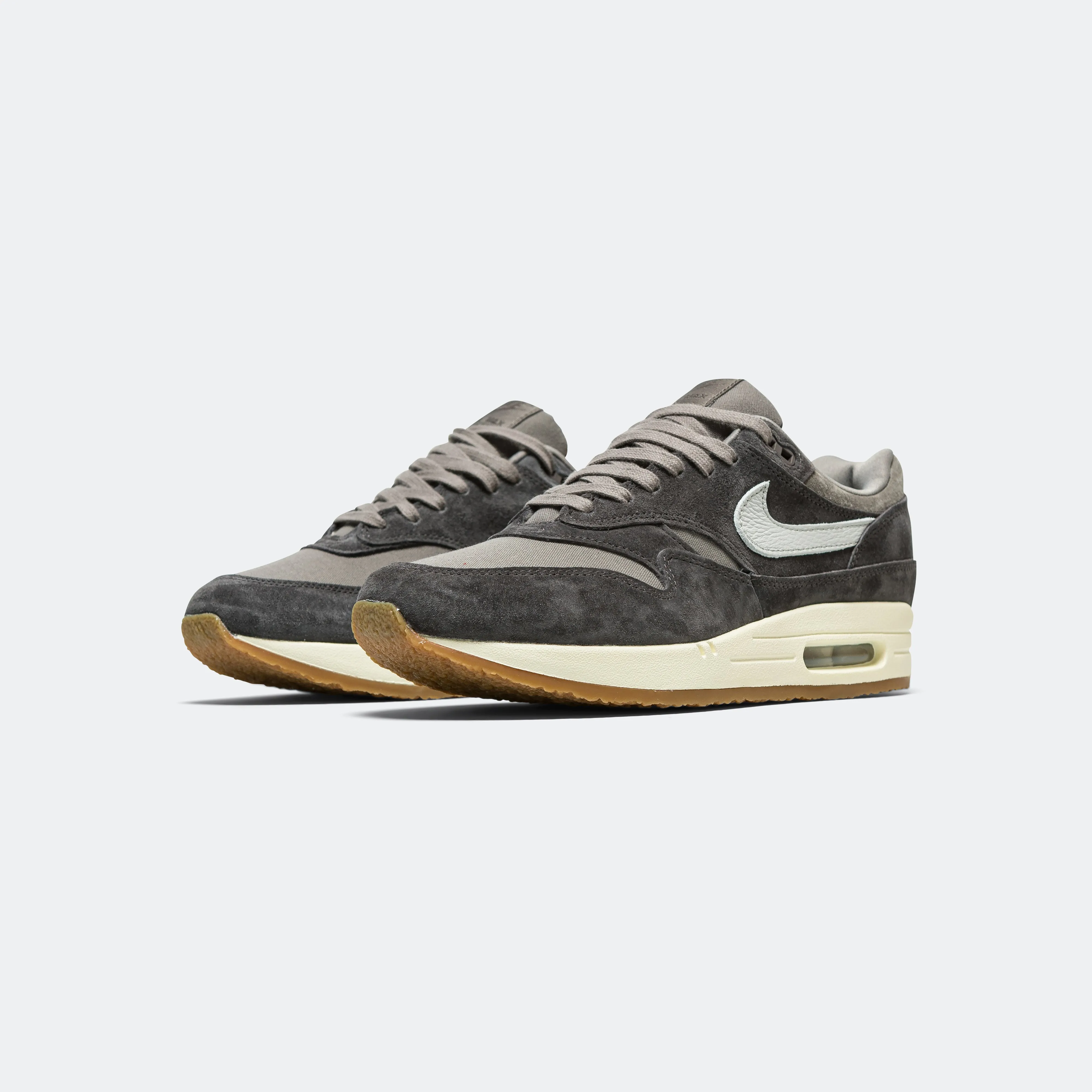 Air Max 1 Premium Sneakers - Soft Grey Neutral Grey Thunder Grey