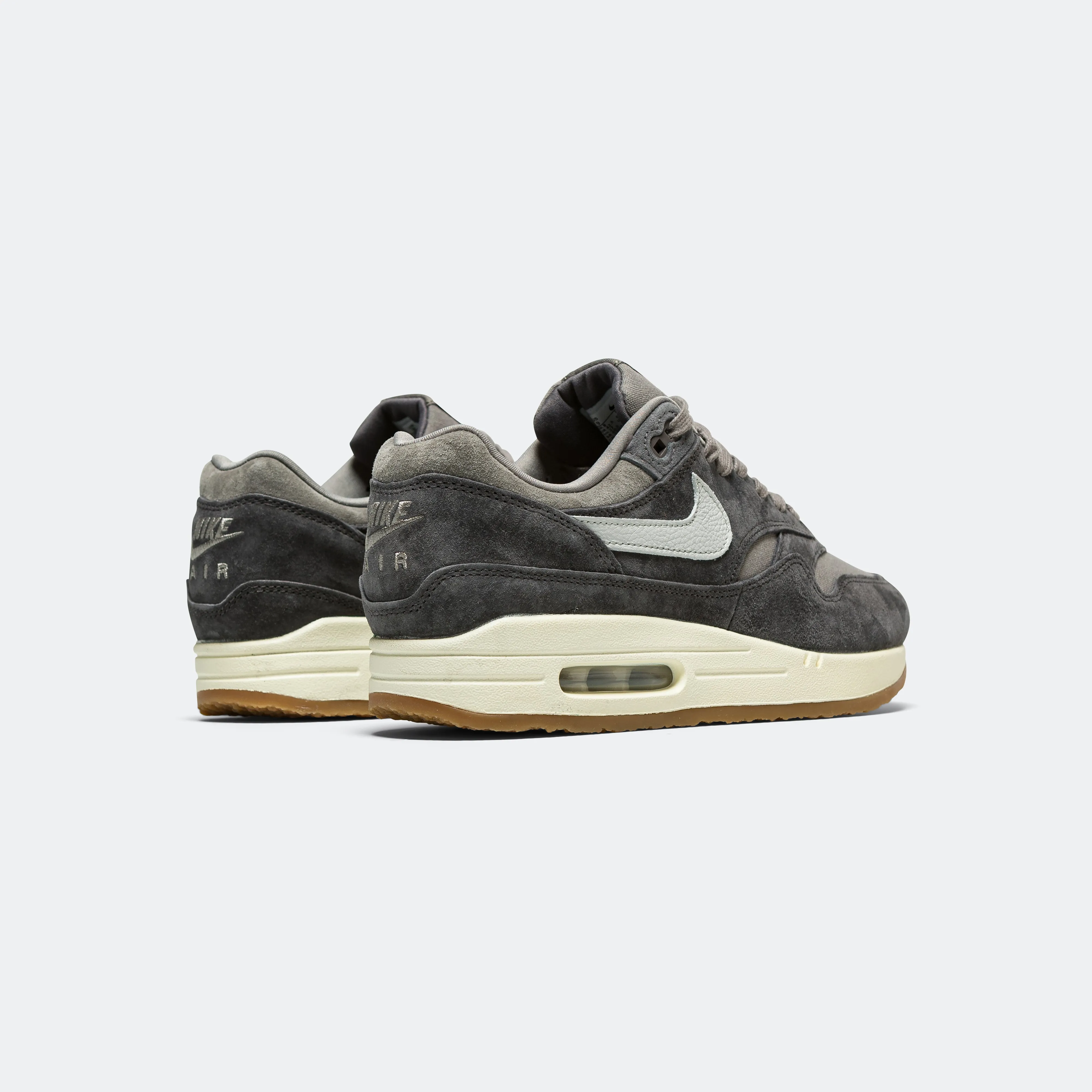 Air Max 1 Premium Sneakers - Soft Grey Neutral Grey Thunder Grey