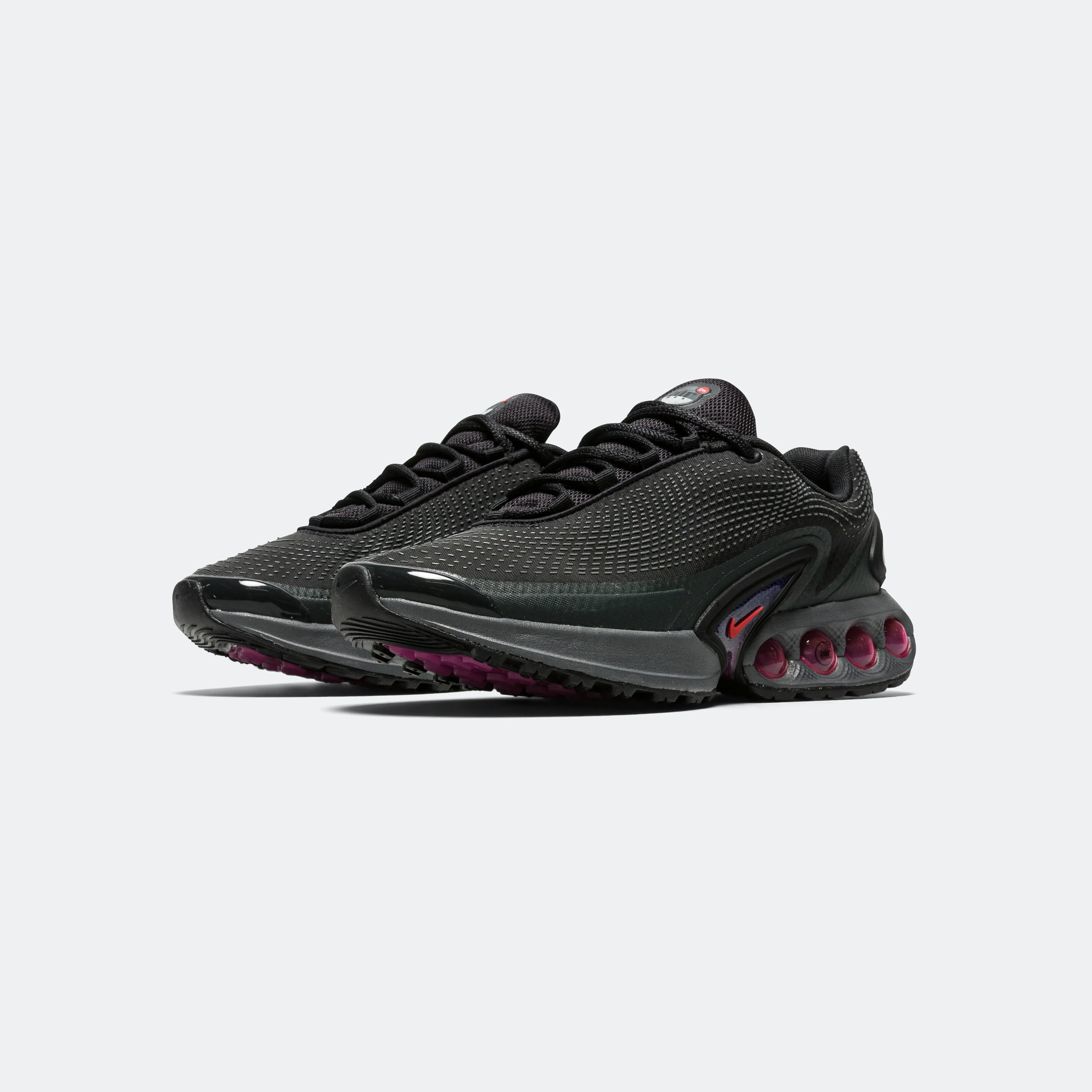 Air Max DN sneakers - Black/Lt Crimson-Dk Smoke Grey.