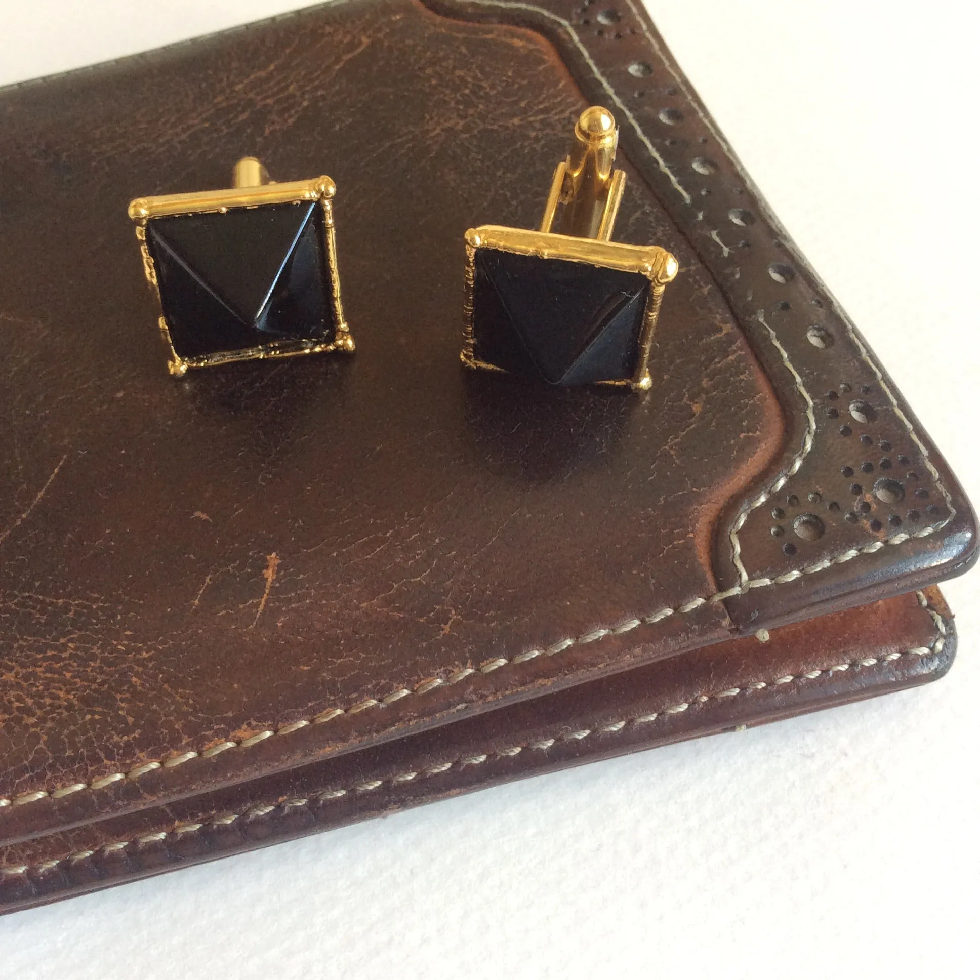 Black onyx pyramid cufflinks