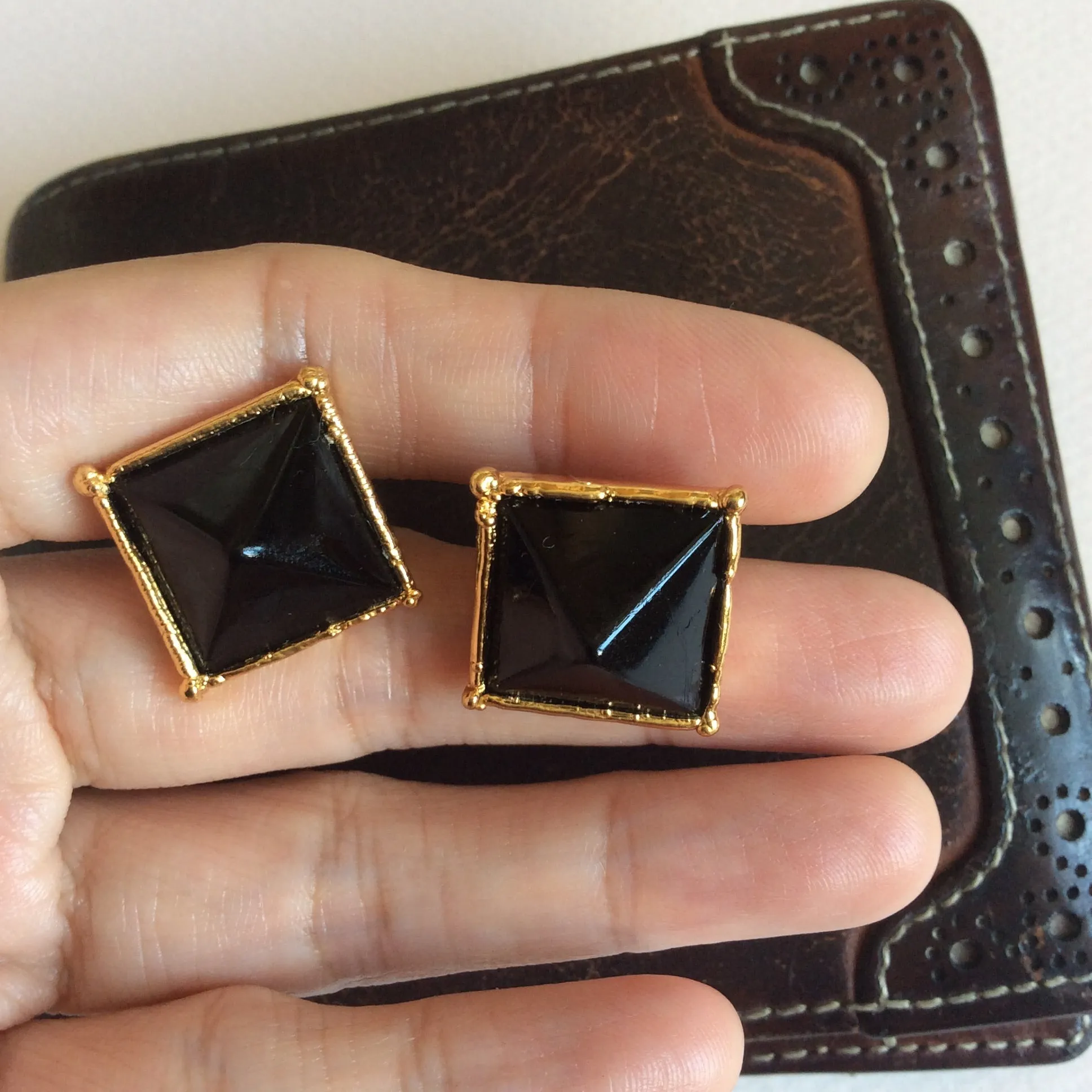 Black onyx pyramid cufflinks