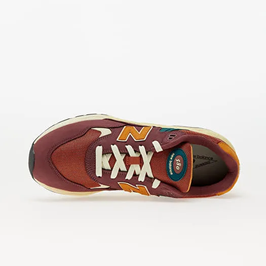 Brown New Balance MT580KDA