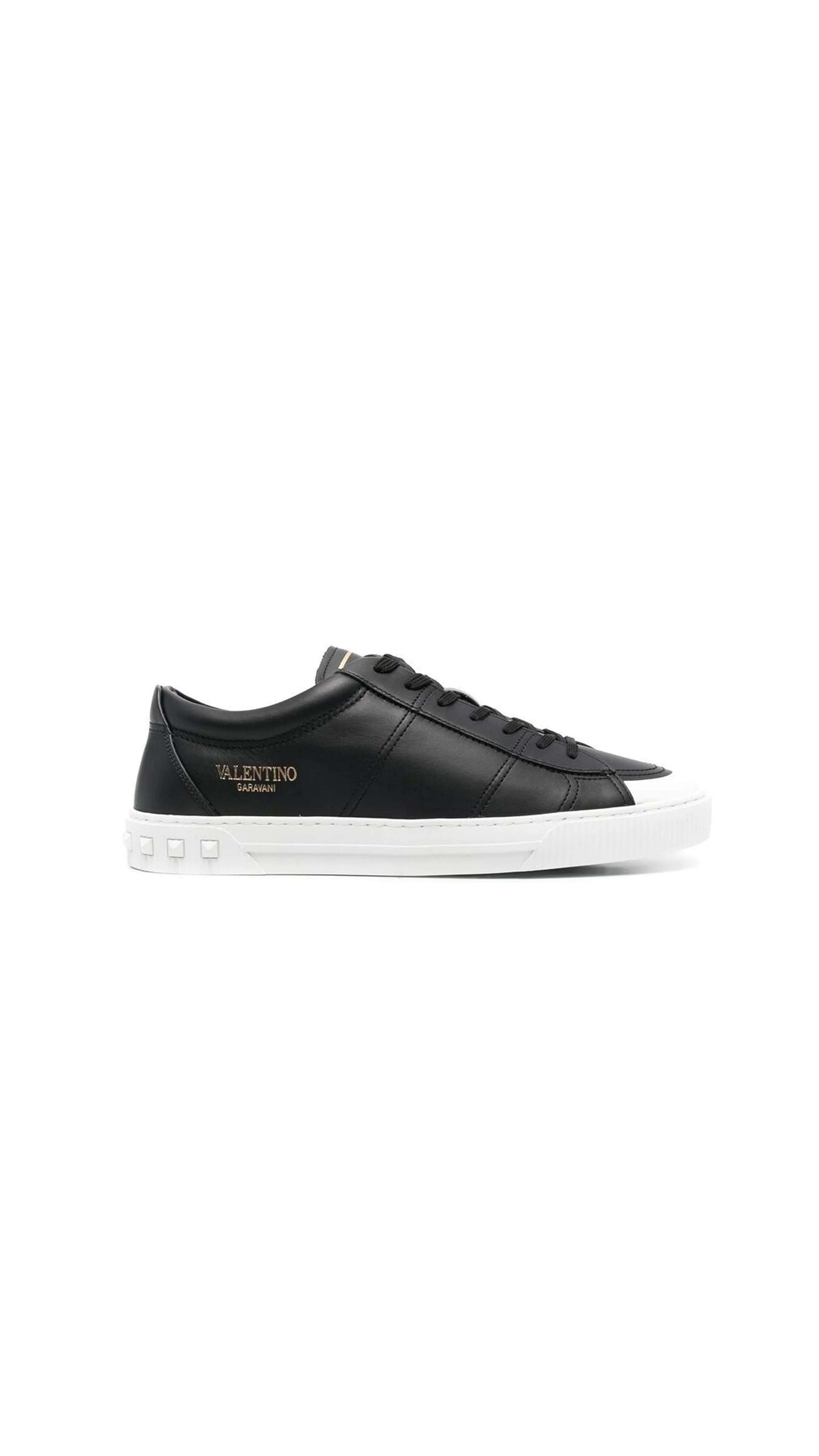 Cityplanet Low-Top Leather Sneakers - Black on sale now.