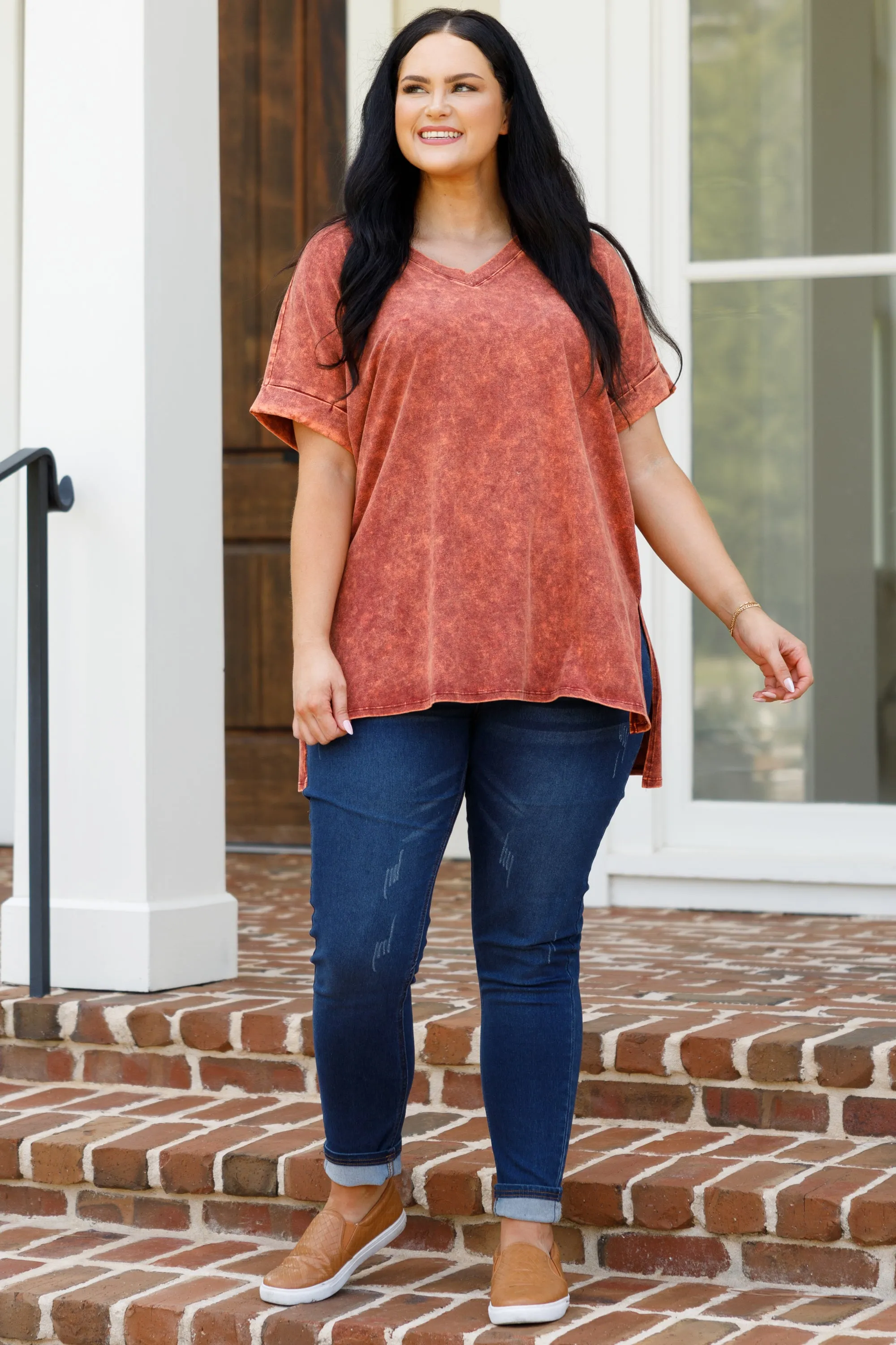 Comfy Travel Top, Neon Brick Mineral Wash