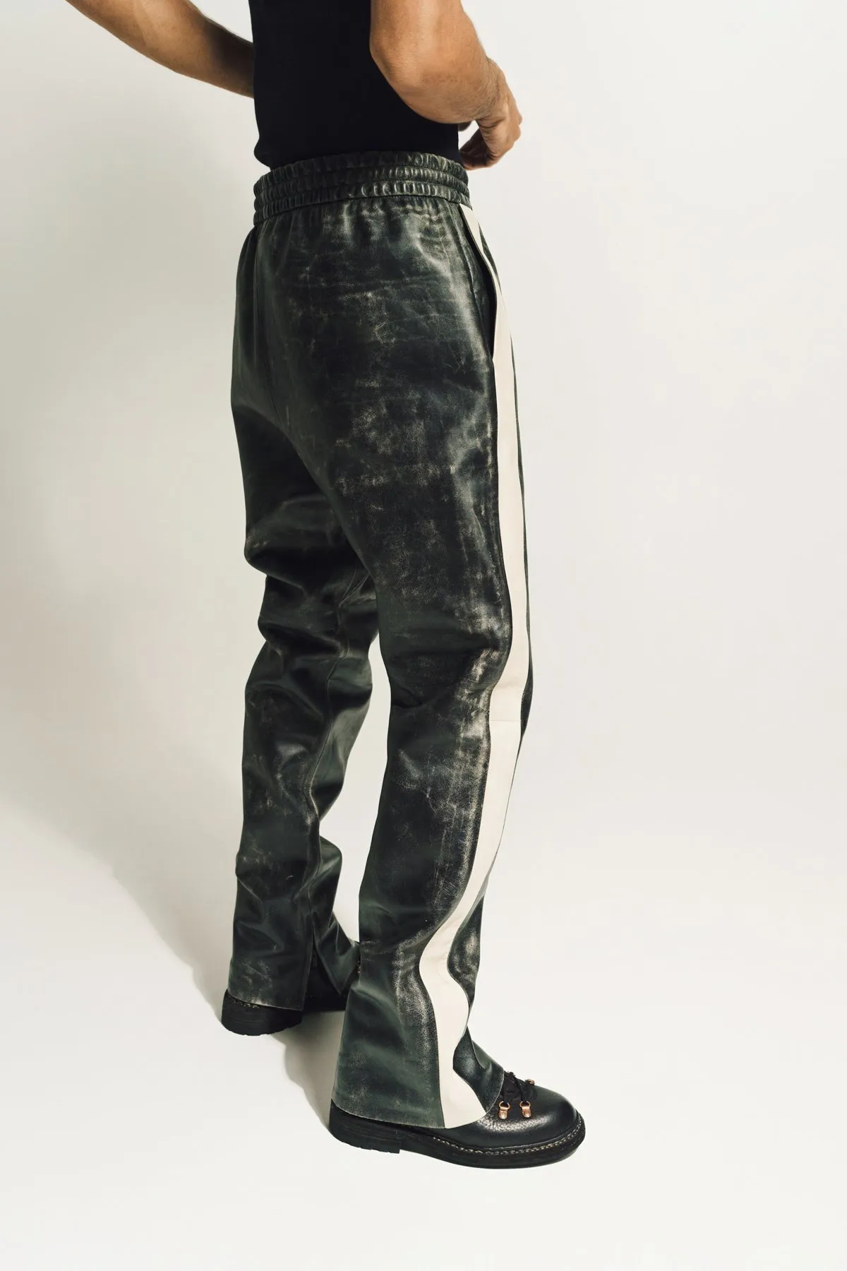 FEAR OF GOD | SIDE STRIPE FORUM PANTS