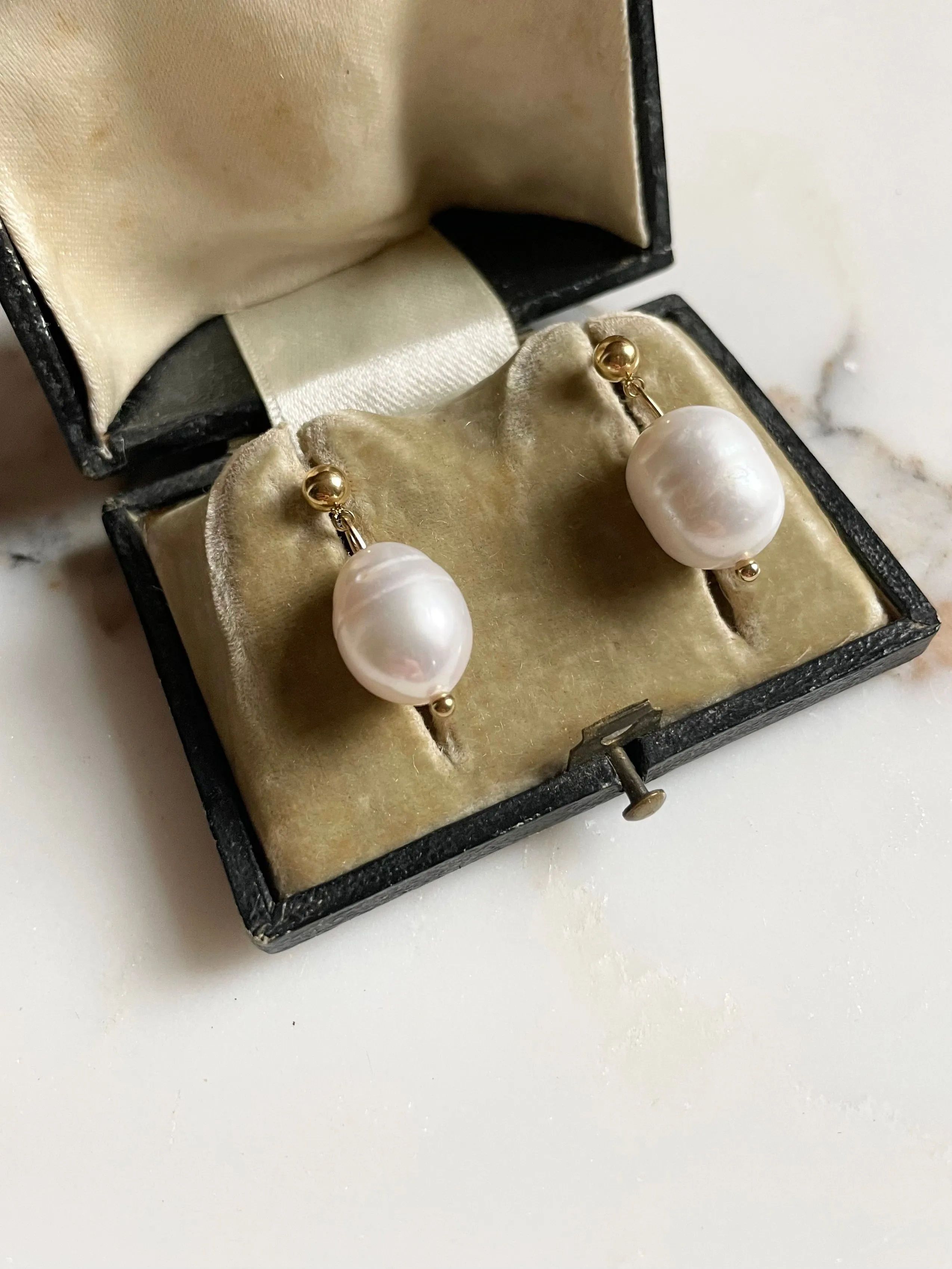 Google-optimized result: Best Freshwater Pearl Drops - High-quality and Affordable