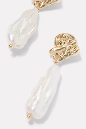 Jimmi Pearl Earrings