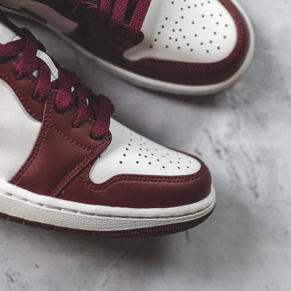 Jordan 1 Low Bordeaux shoes