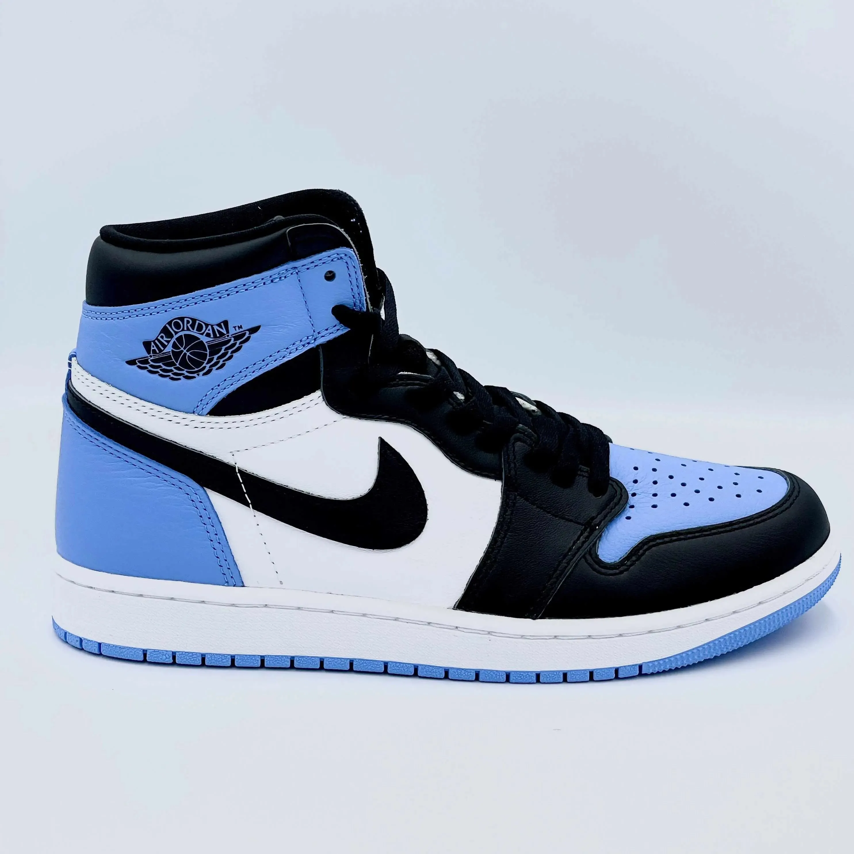 Jordan 1 Retro High OG UNC Toe for sale