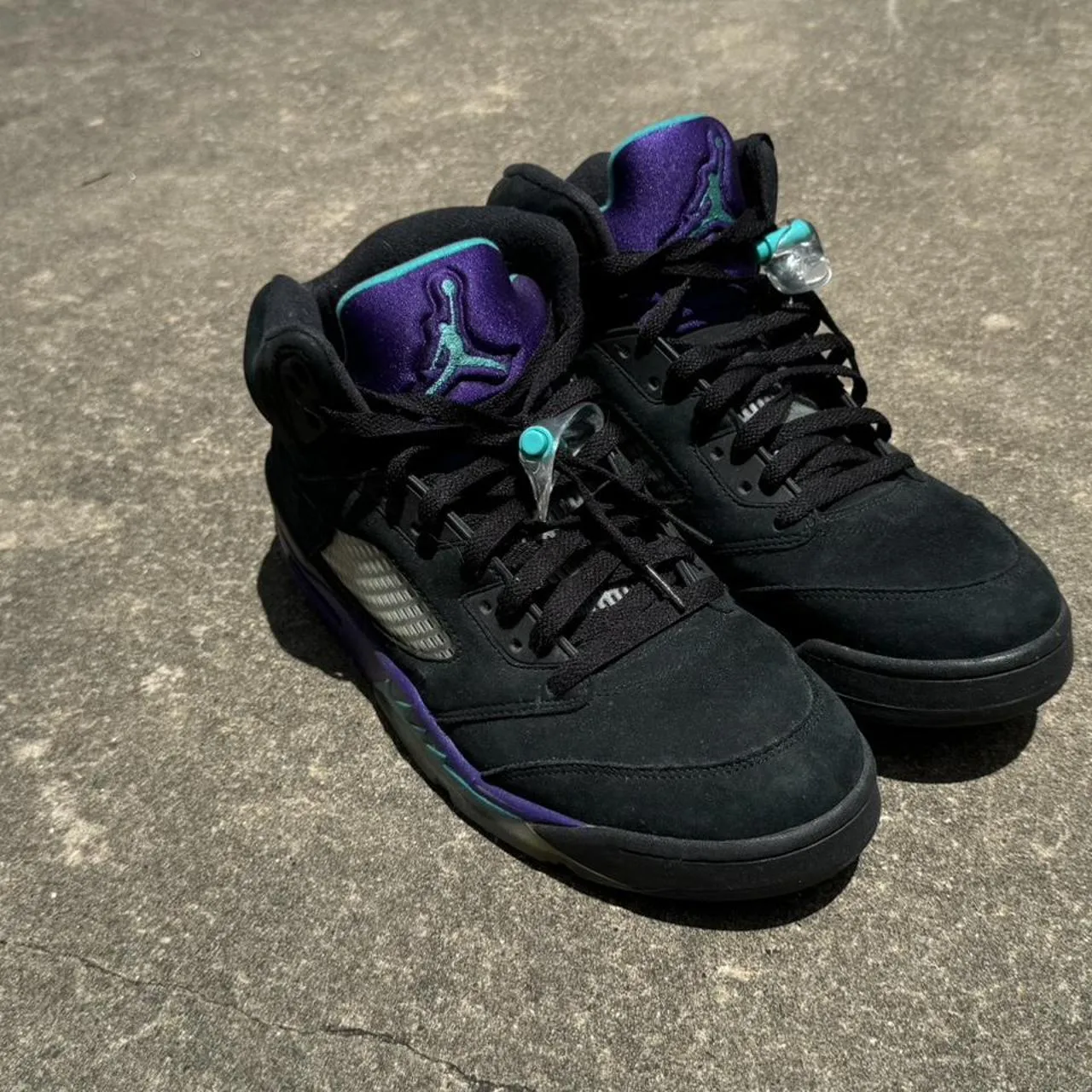 Jordan Men's Black and Purple Trainers