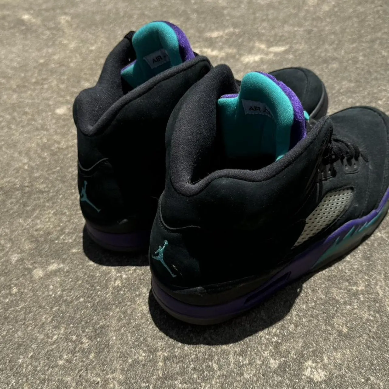 Jordan Men's Black and Purple Trainers