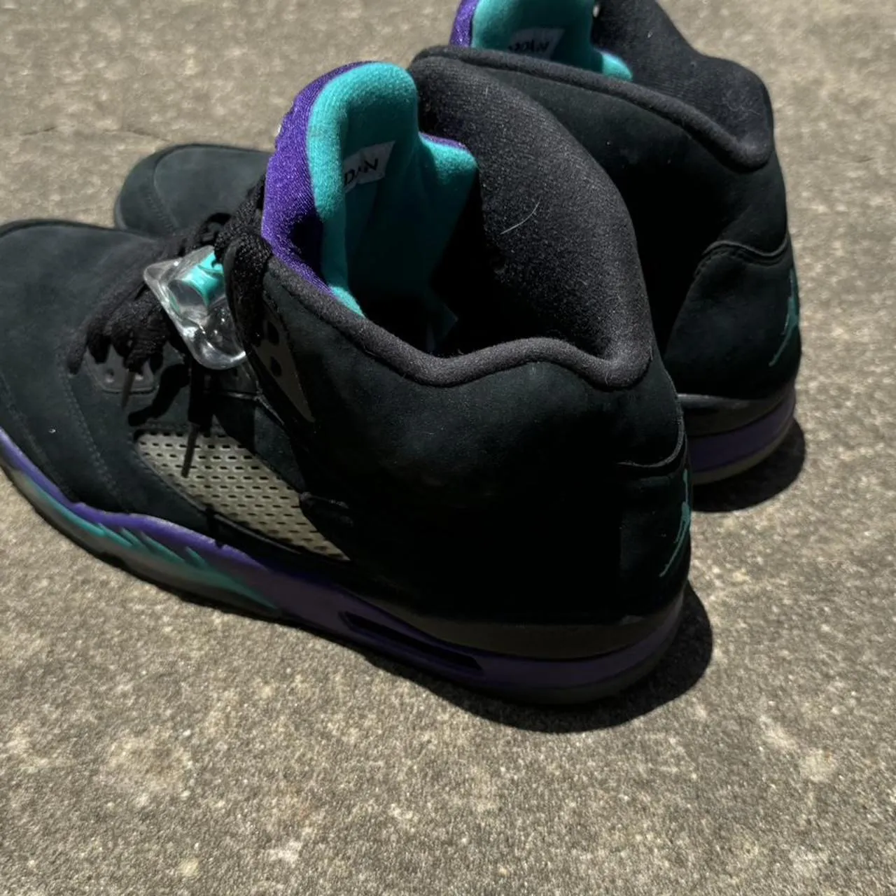 Jordan Men's Black and Purple Trainers