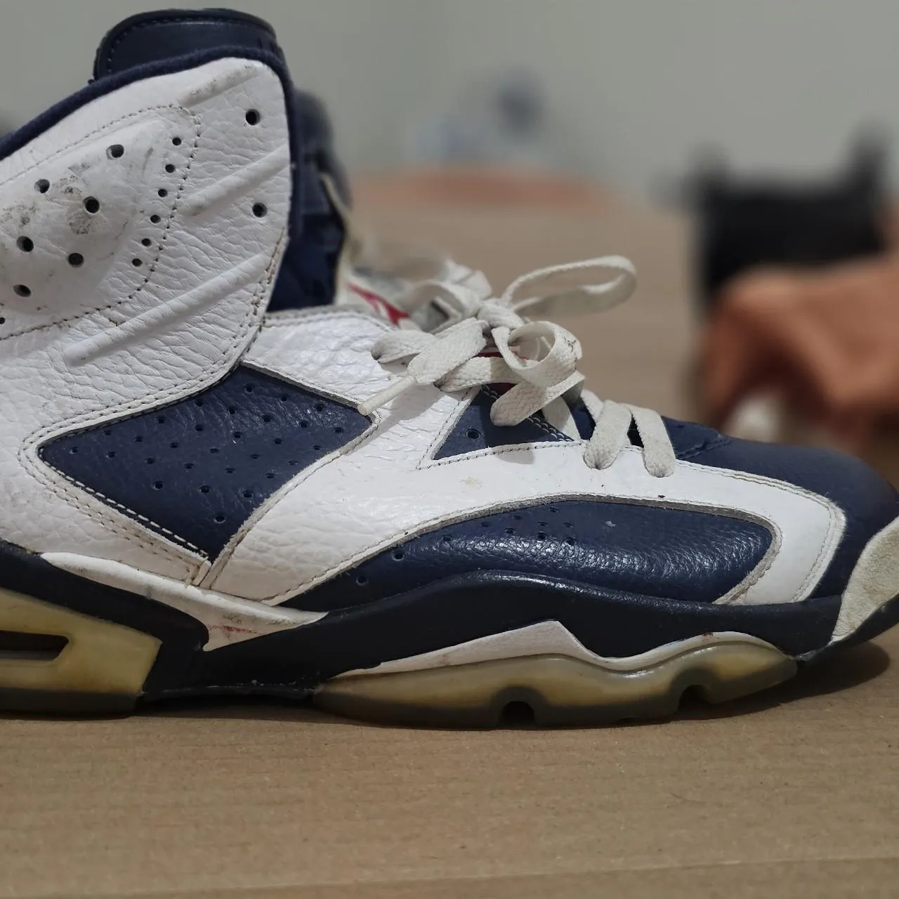 Jordan Men's White and Navy Trainers