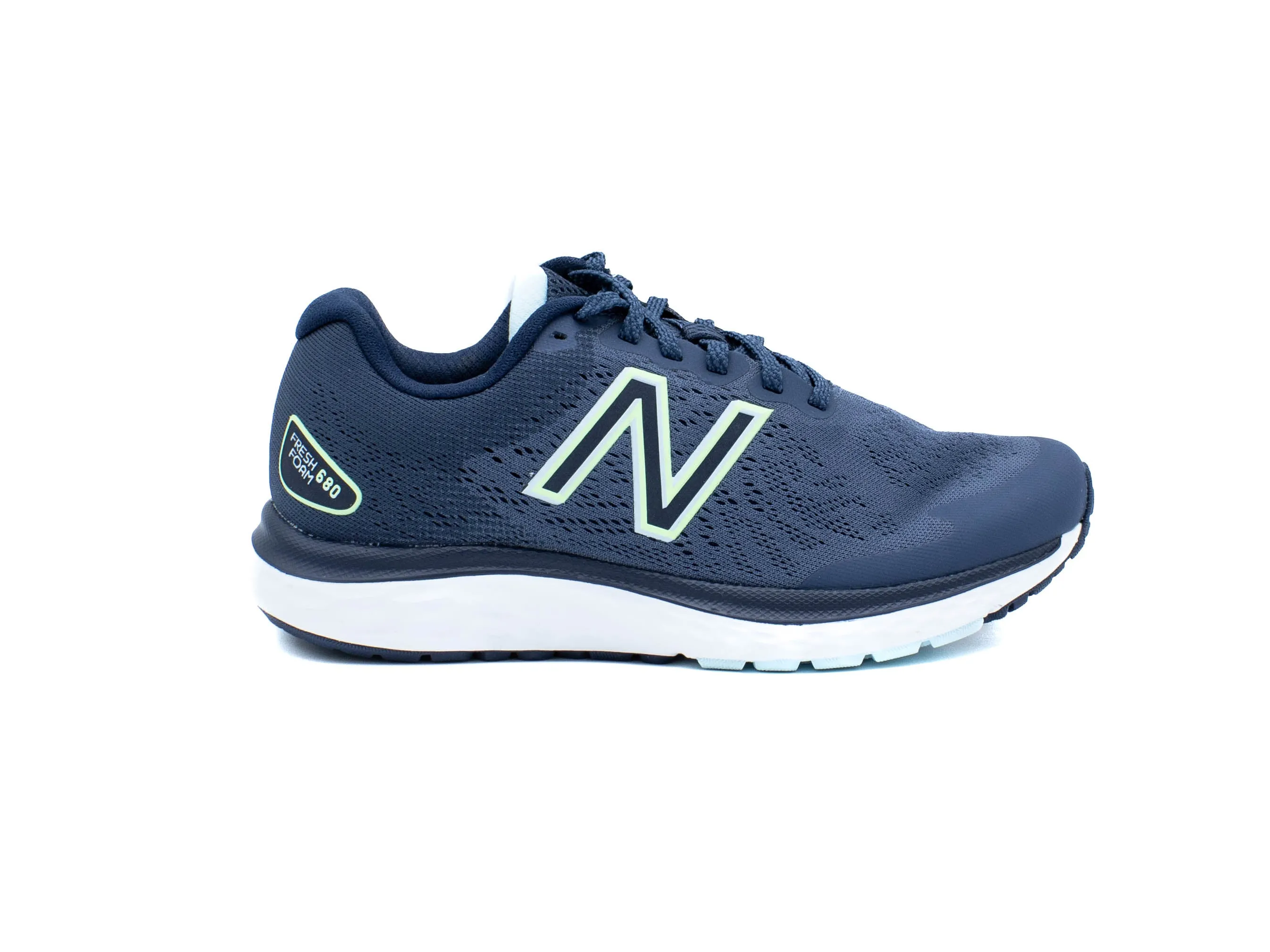 New Balance 680v7 running shoes