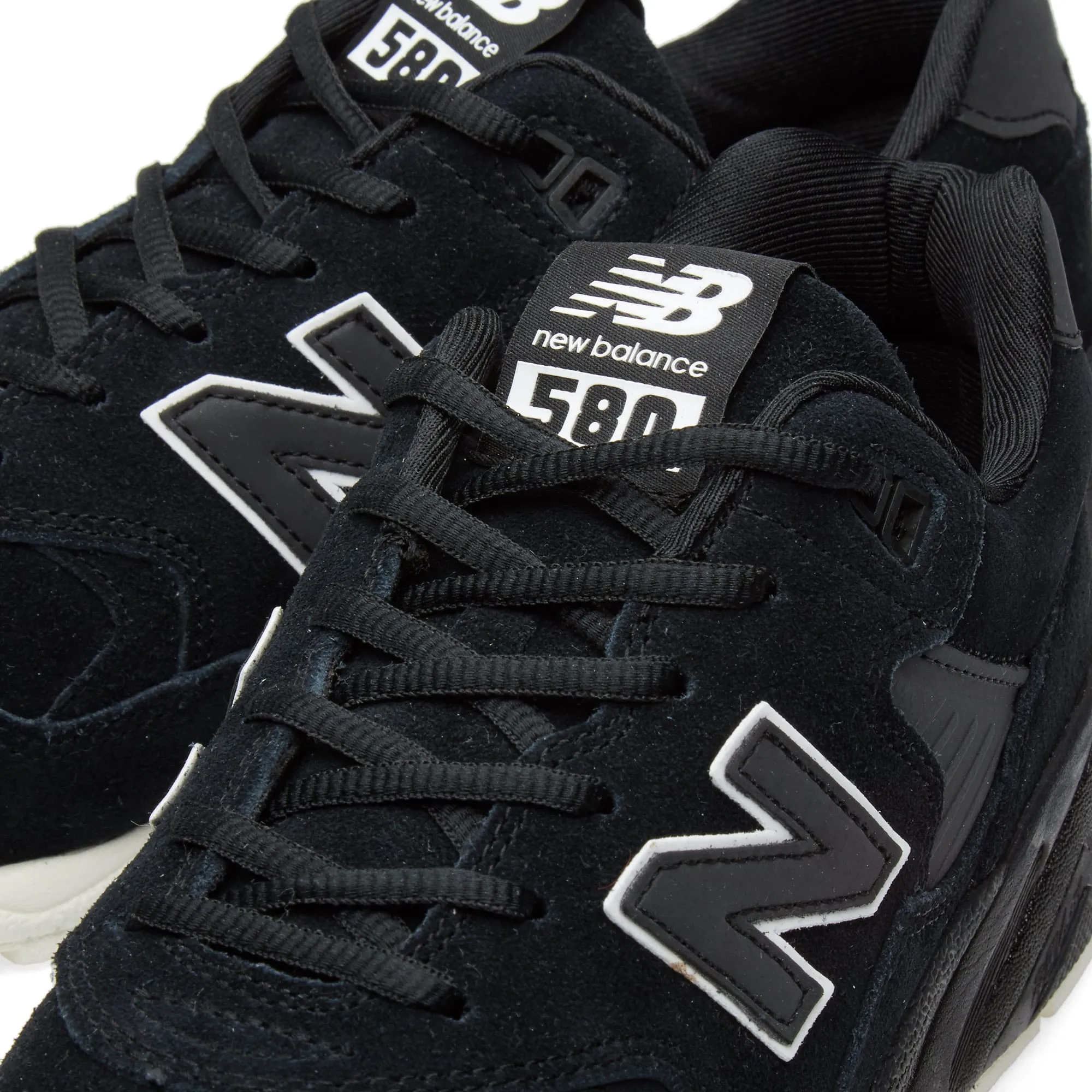 New Balance Black Running Shoes MRT580BV