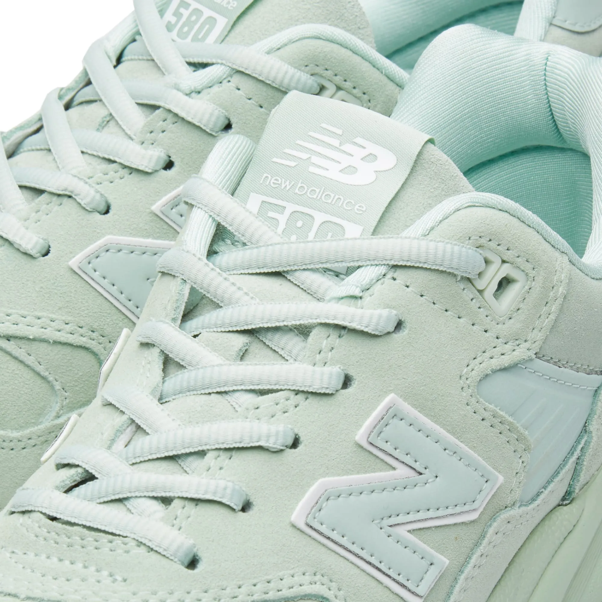 New Balance Mint MRT580MC