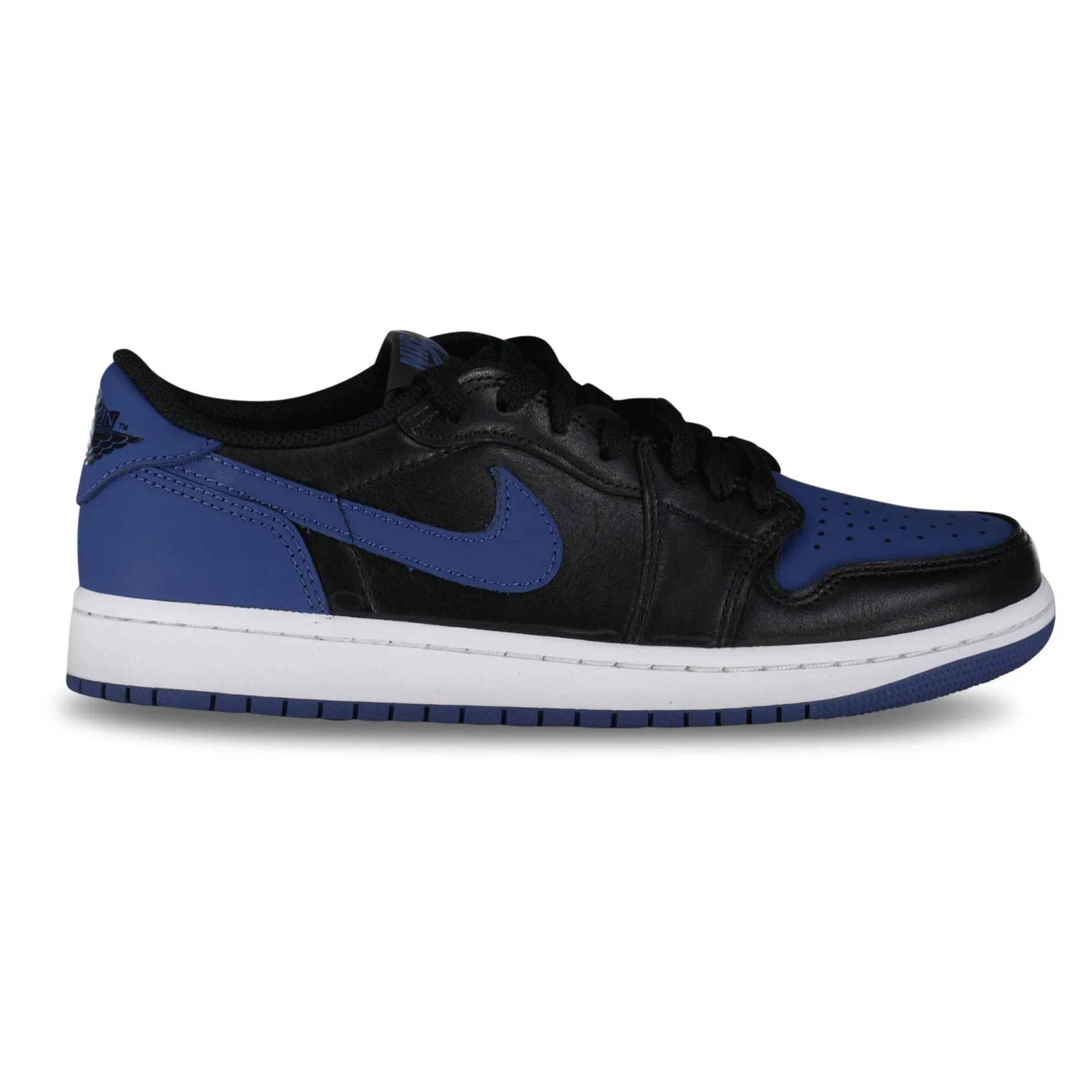 Nike 1 Low Mystic Navy sneakers.