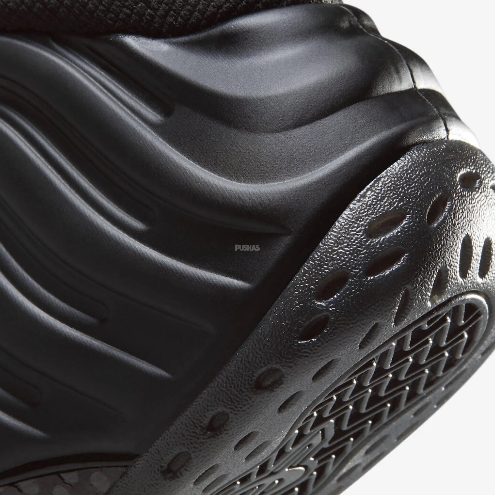 Nike Air Foamposite One 'Anthracite' 2023 release date, price, and details.