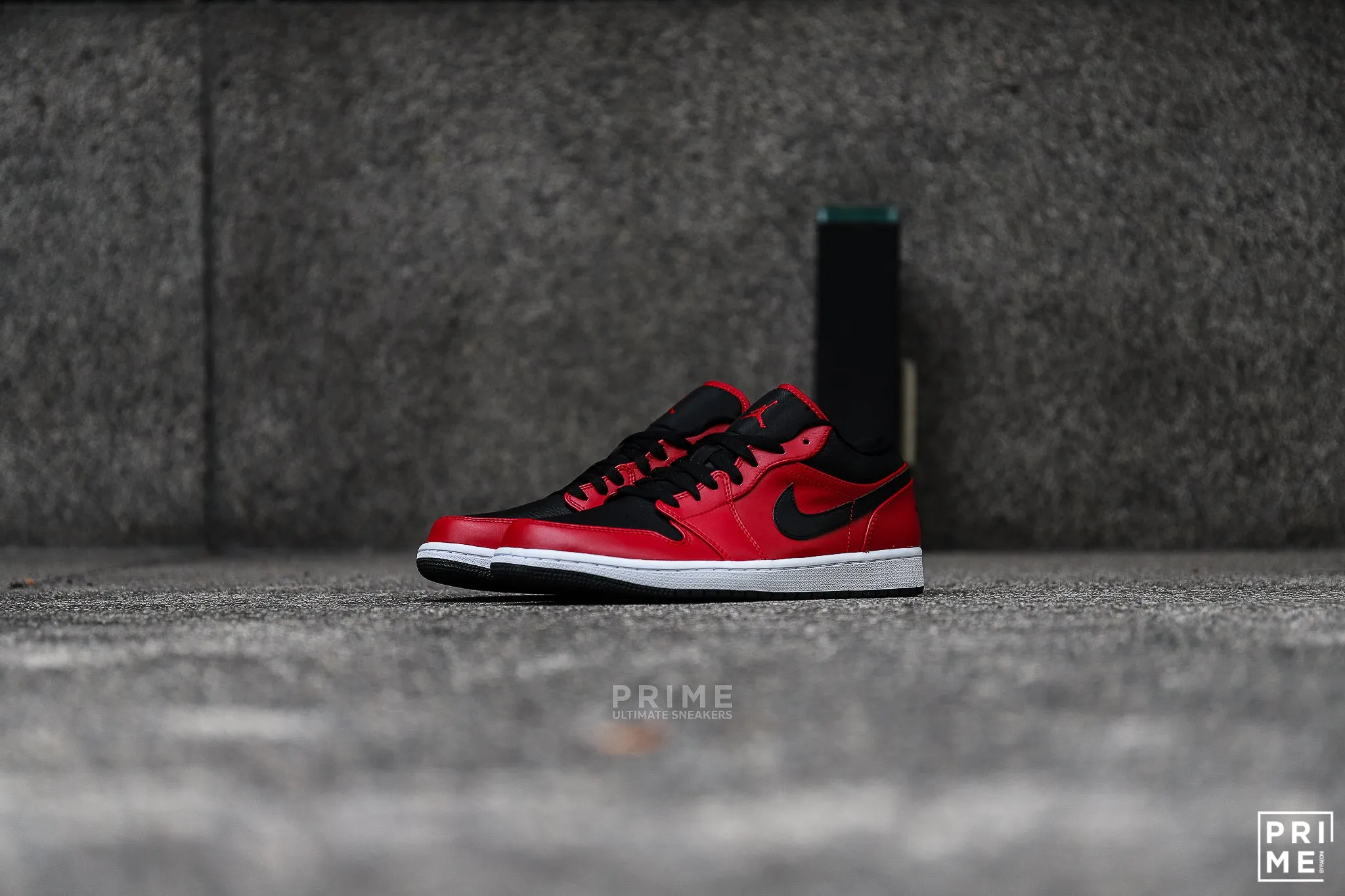 Nike Air Jordan 1 Gym Red Black Reverse 553558 605 for Sale