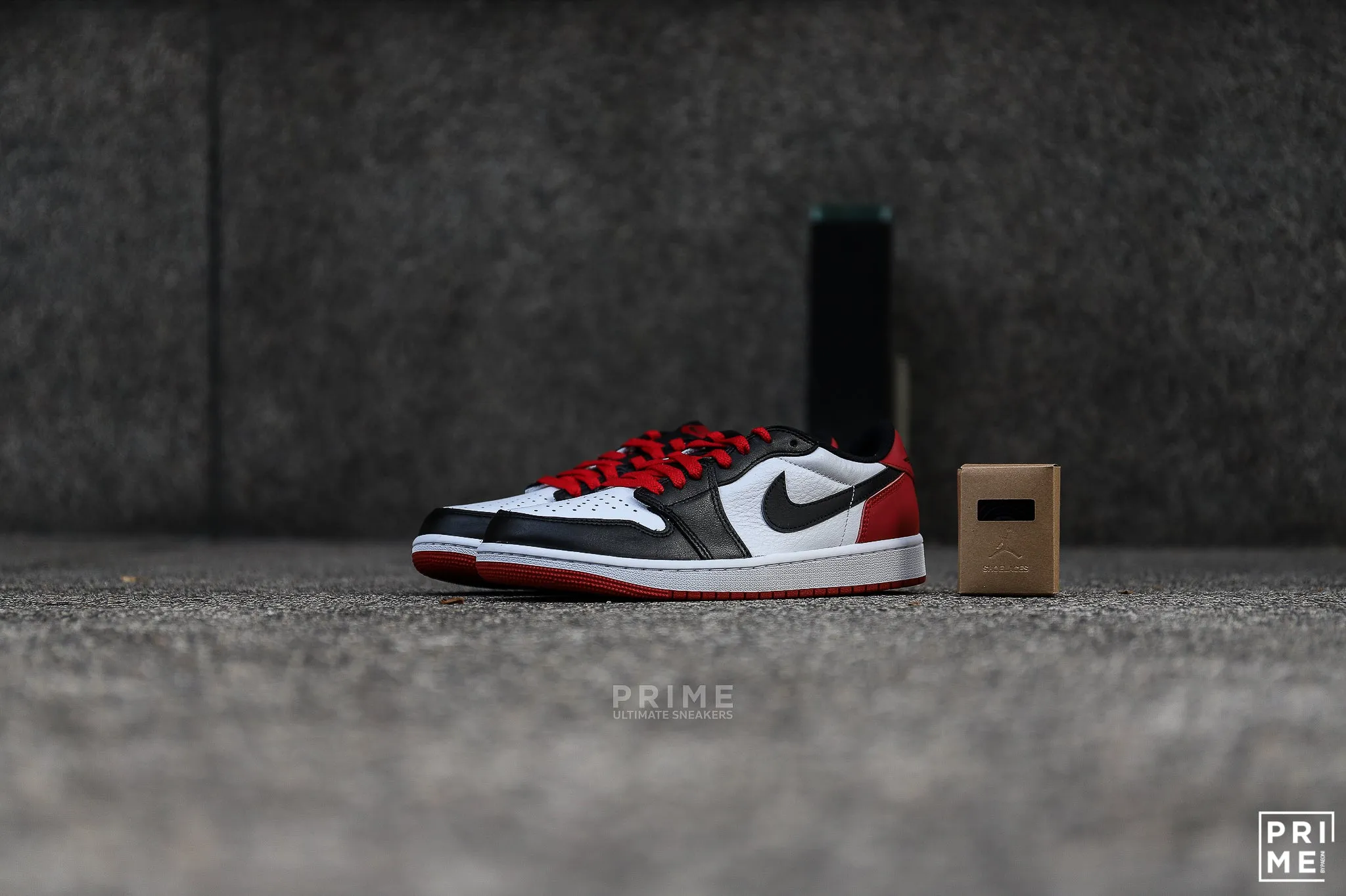 Nike Air Jordan 1 Low Black Toe CZ0790 106