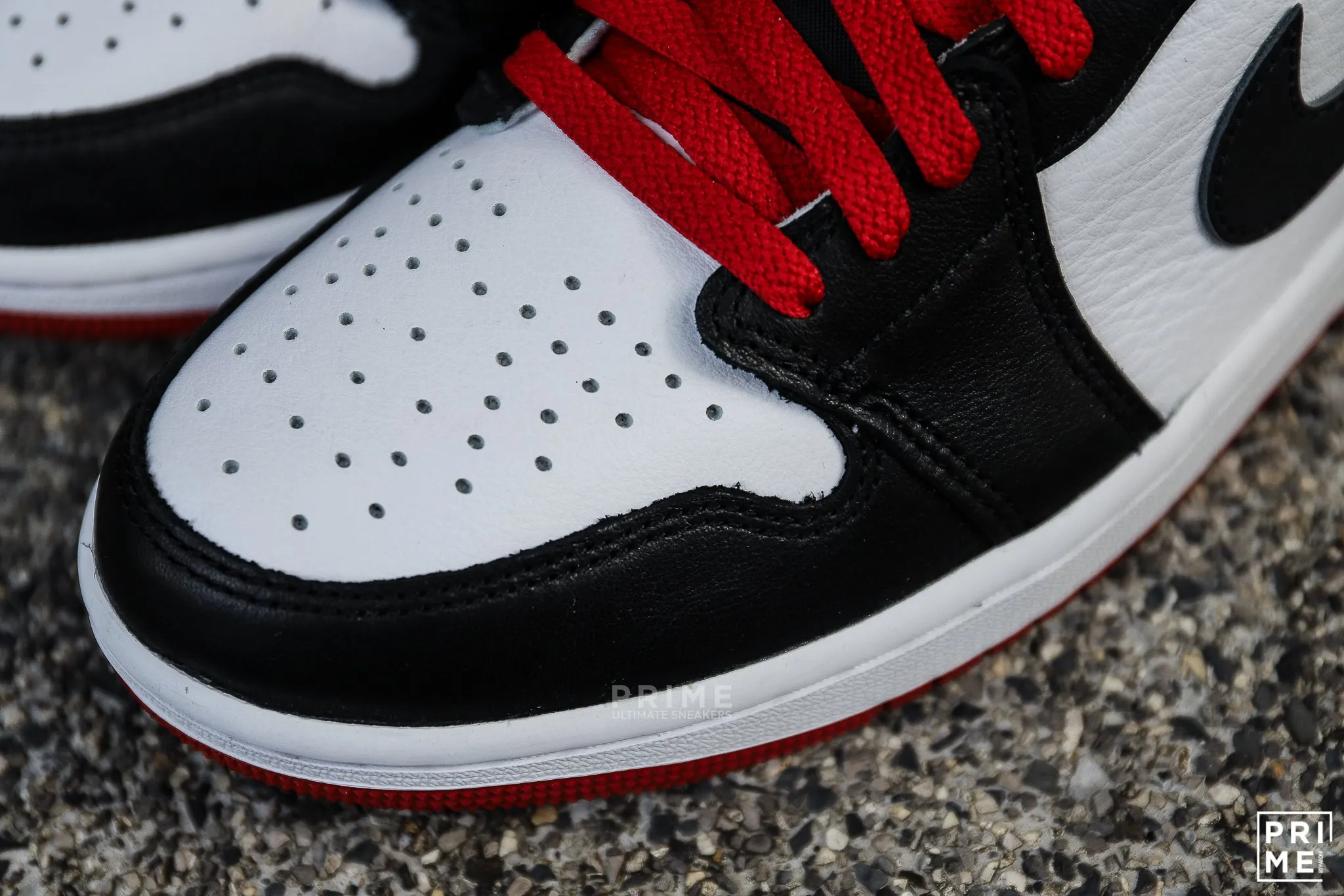 Nike Air Jordan 1 Low Black Toe CZ0790 106