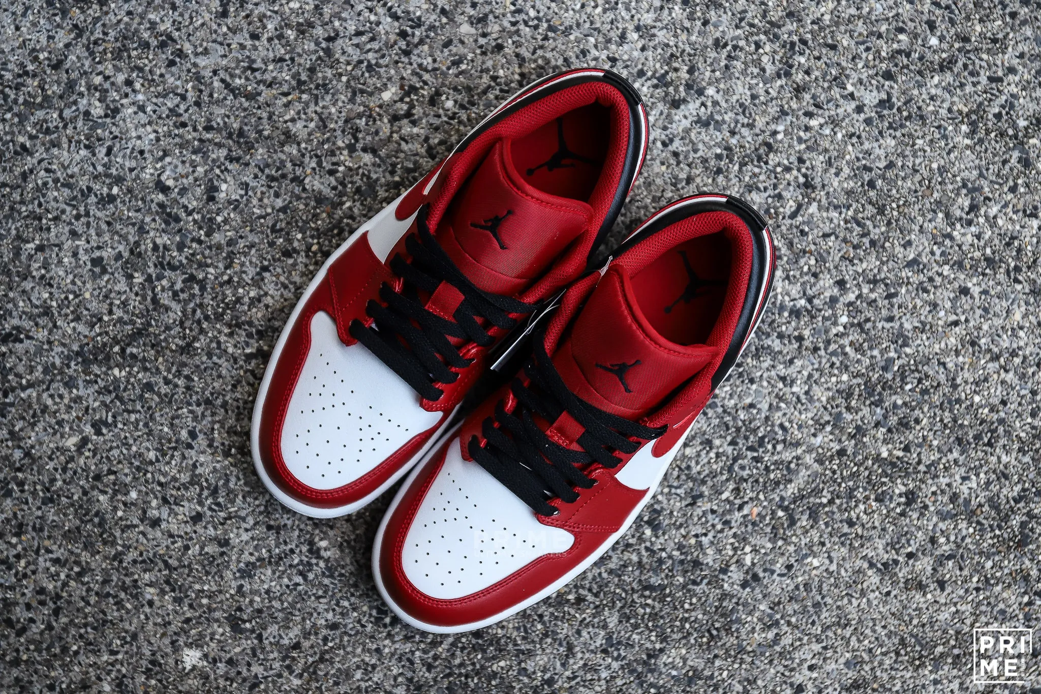 Nike Air Jordan 1 Low Bulls 553558 163