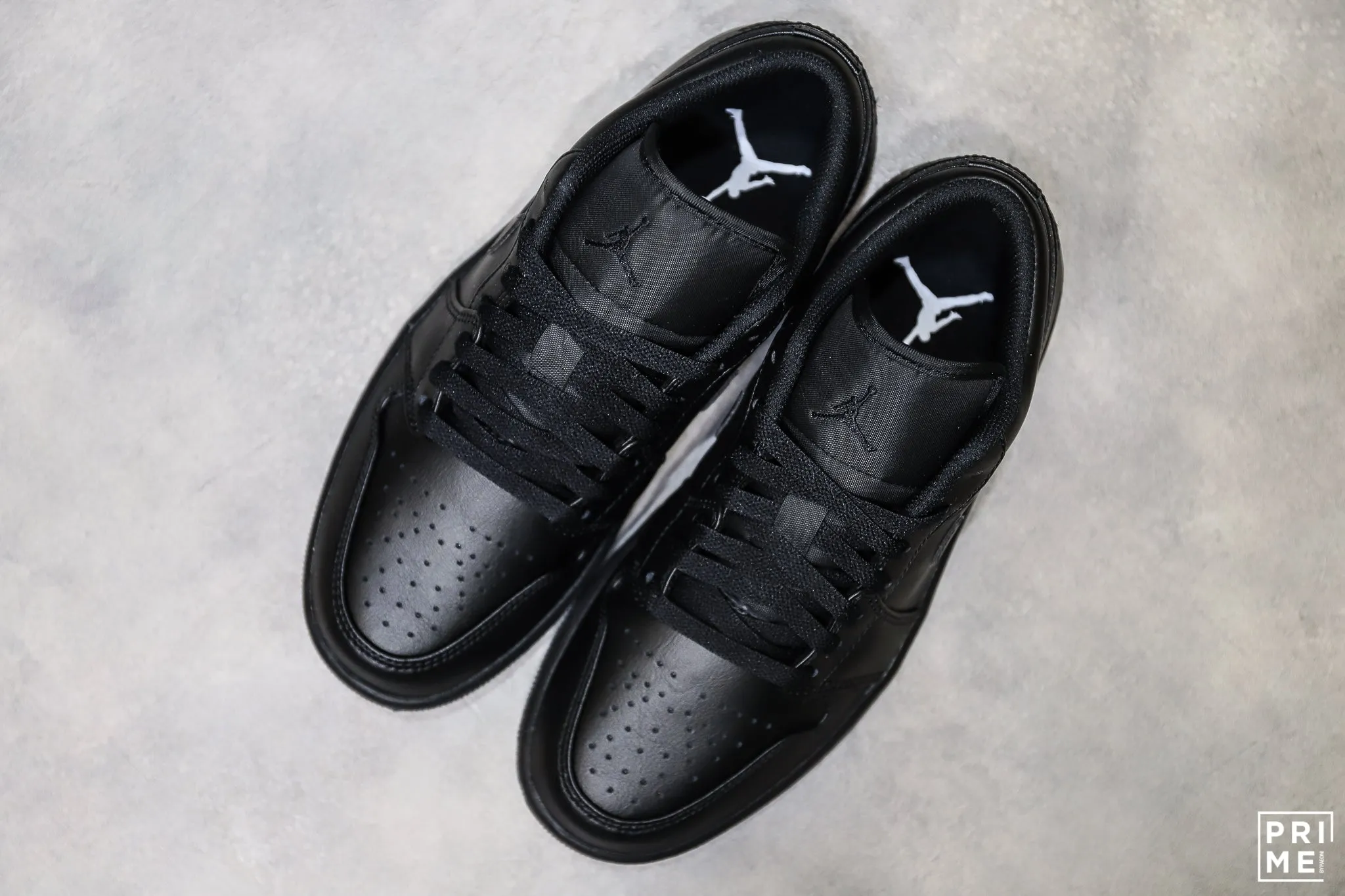 Nike Air Jordan 1 Low Triple Black - 553558 093