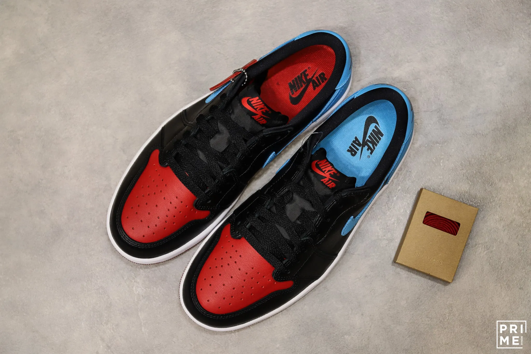 Nike Air Jordan 1 Low W OG UNC to Chicago CZ0775 046 - Google SEO result.