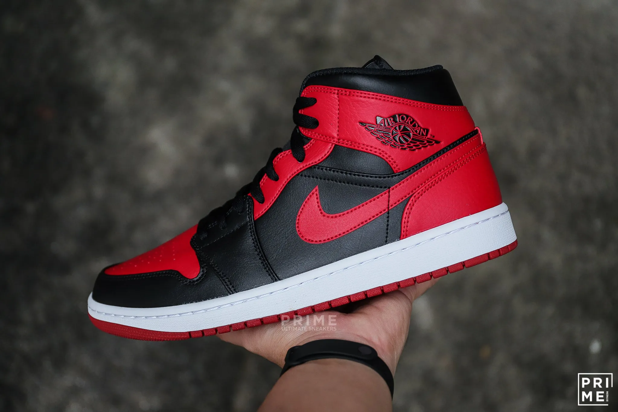 Nike Air Jordan 1 MID Black Gym Red White 554724 074