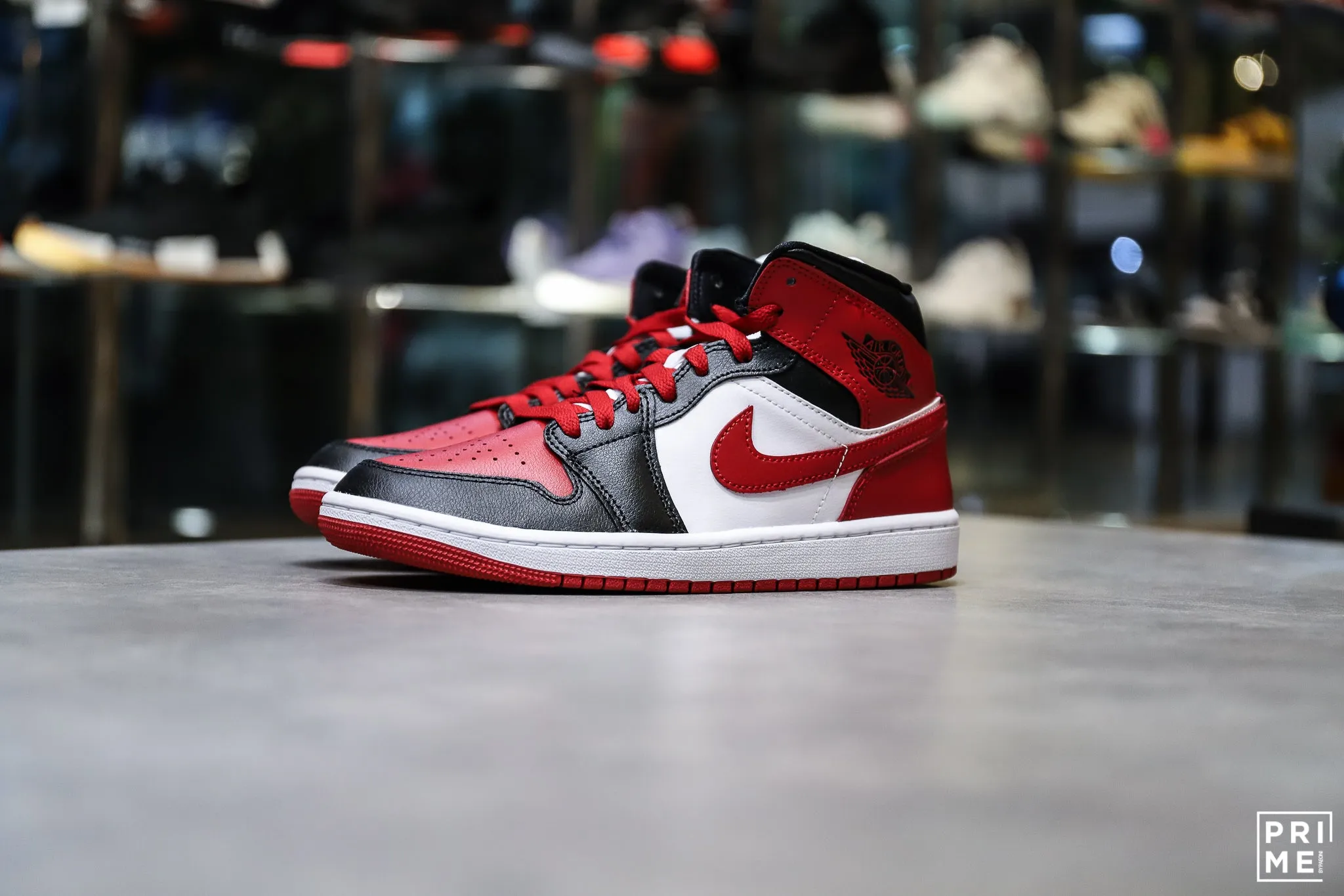 Nike Air Jordan 1 MID Black gym red White shoes BQ6472-079