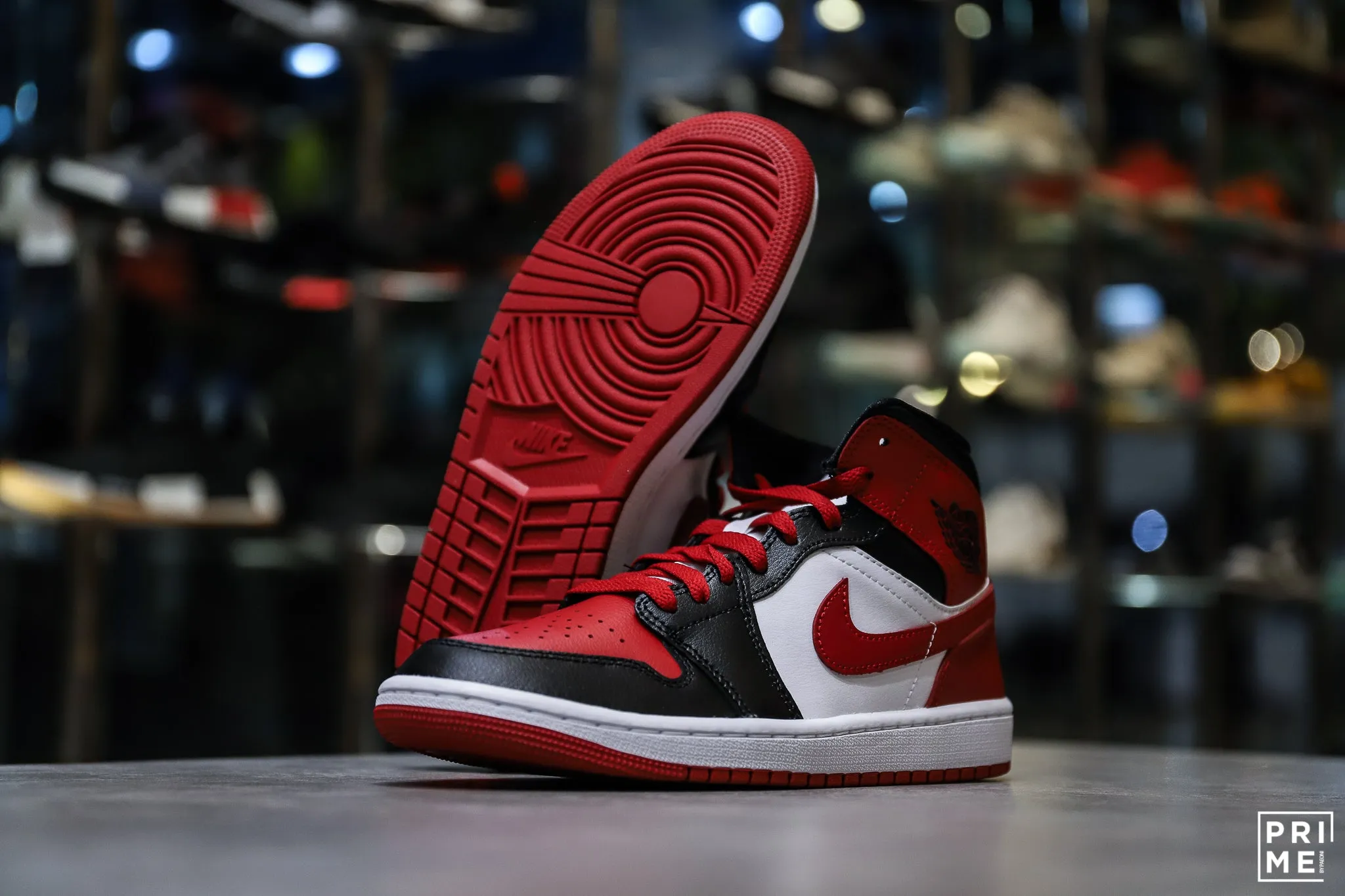 Nike Air Jordan 1 MID Black gym red White shoes BQ6472-079