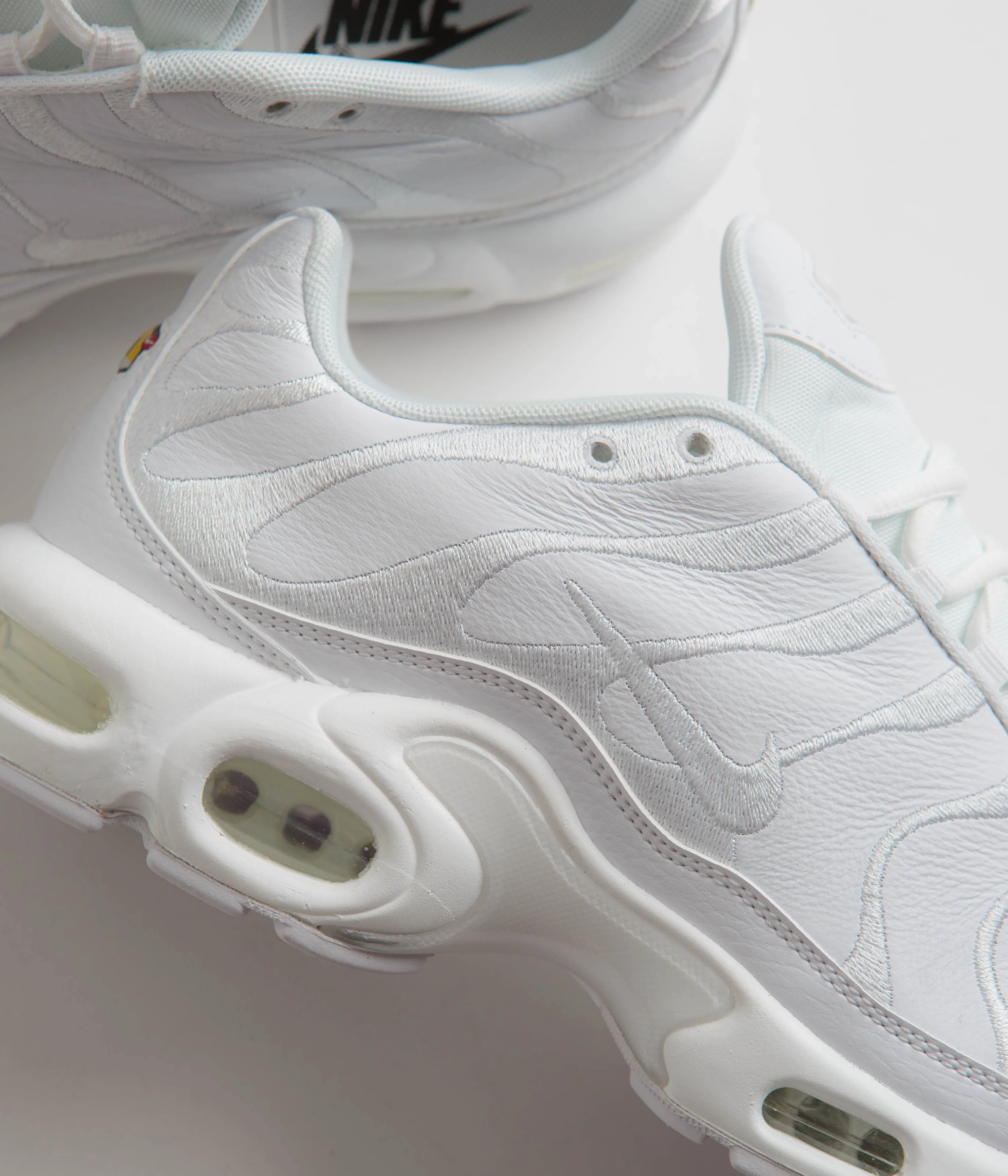 Nike Air Max Plus Shoes - White - Buy Now