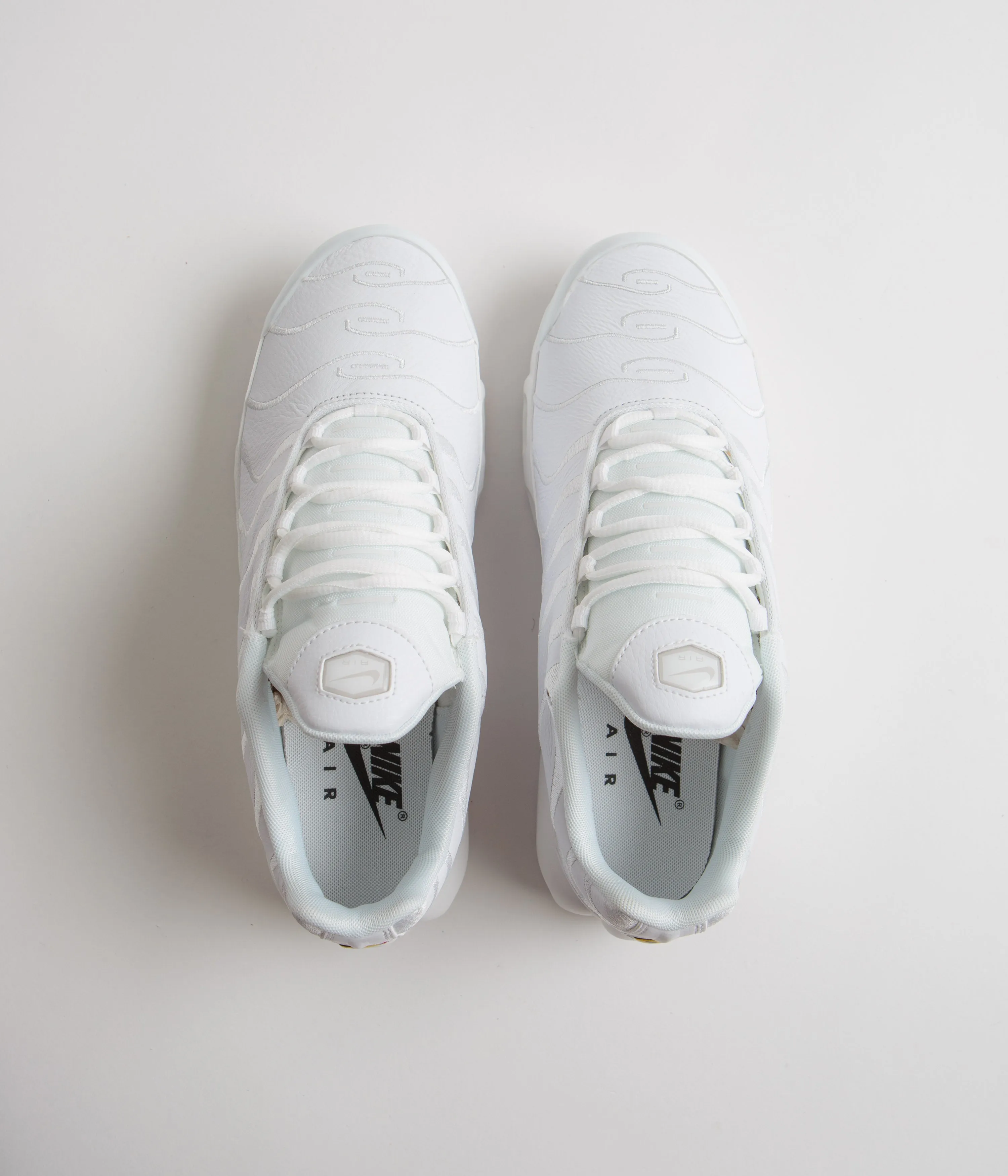 Nike Air Max Plus Shoes - White - Buy Now