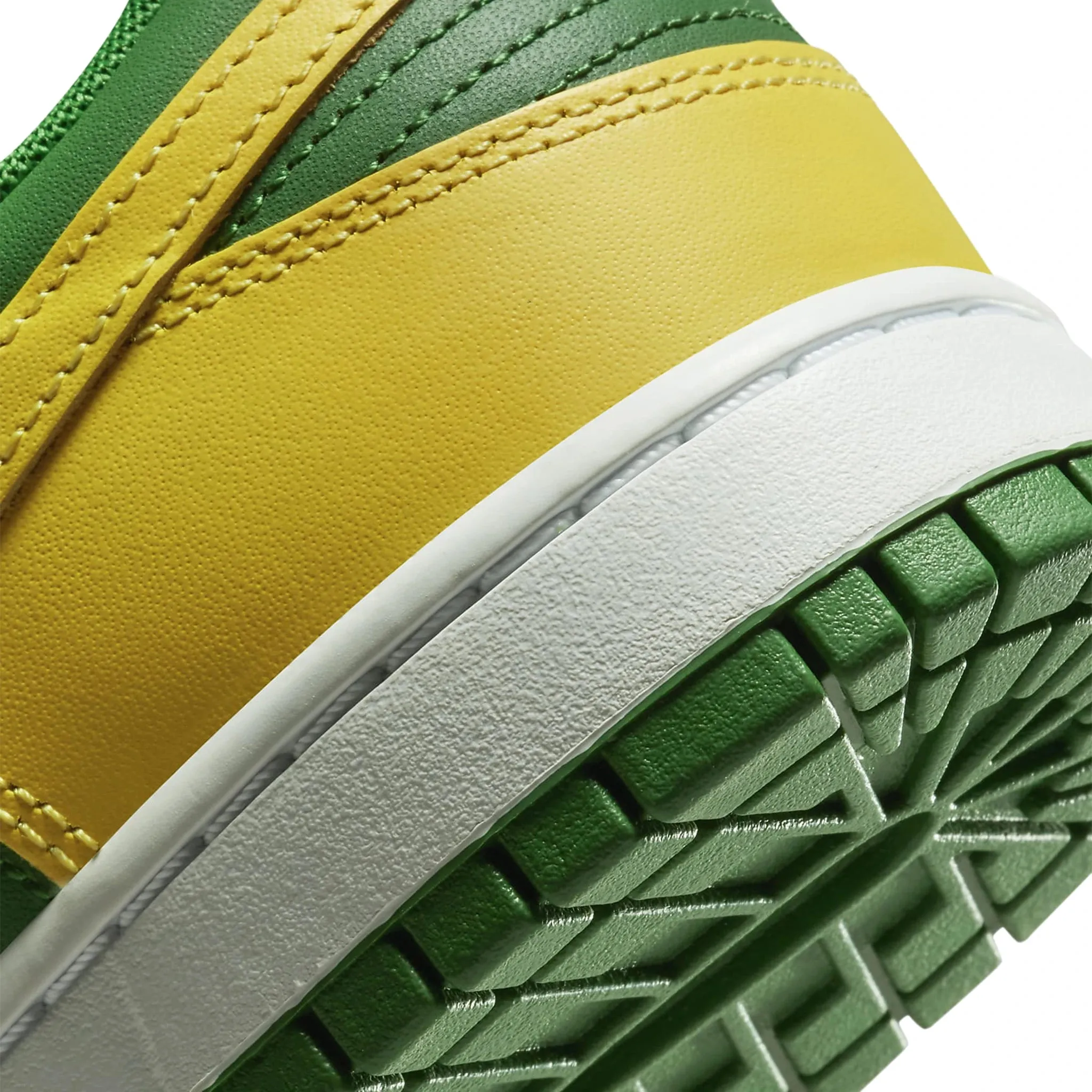 Nike Dunk Low Brazil Reverse