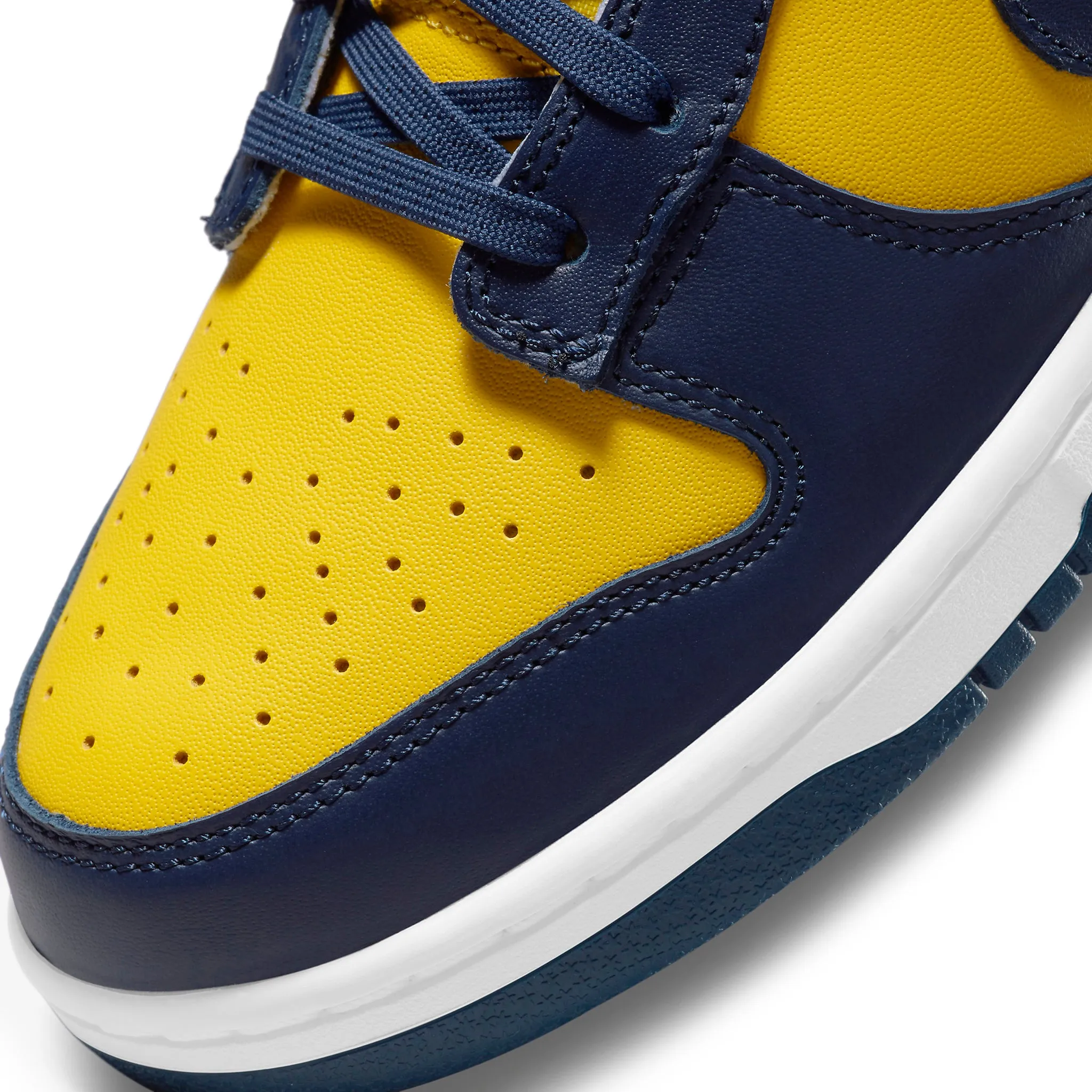 Nike Dunk Low Michigan 2021 sneakers.