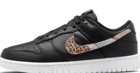 Nike Dunk Low SE for Women.